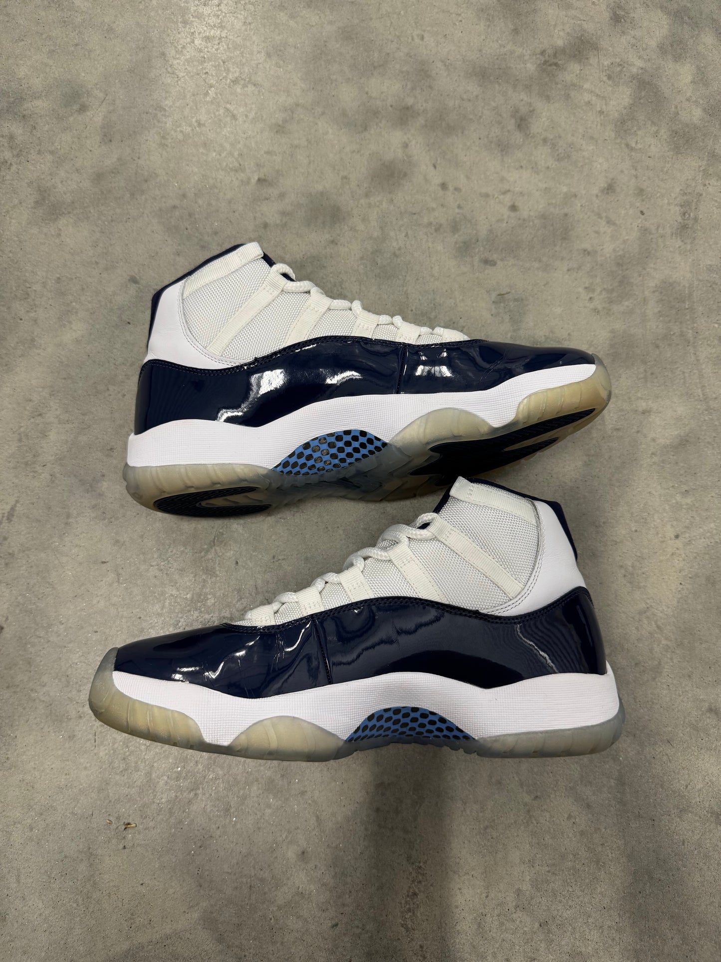 JORDAN 11 “ Win Like 82 “