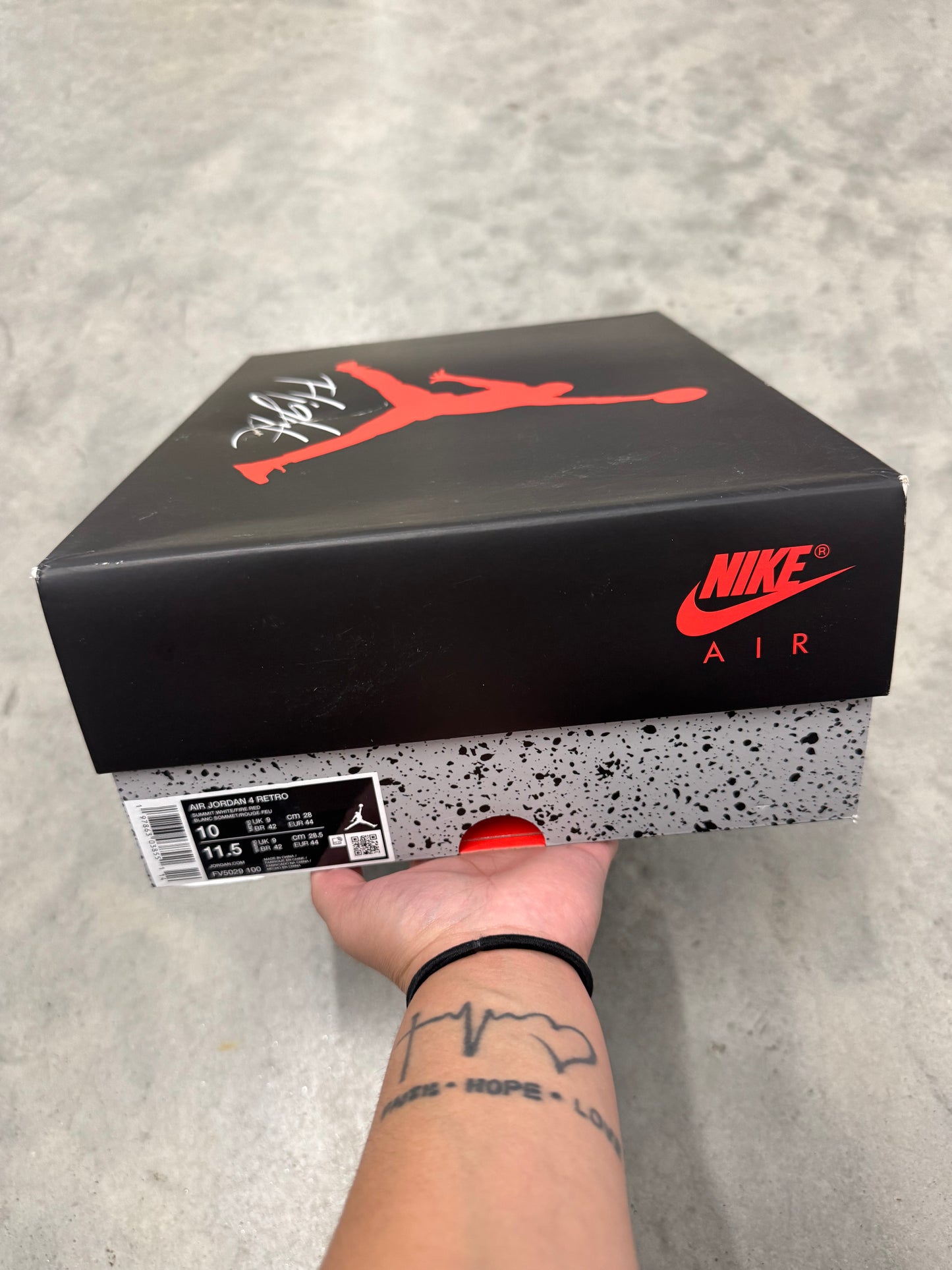 JORDAN 4 “ White Cement “