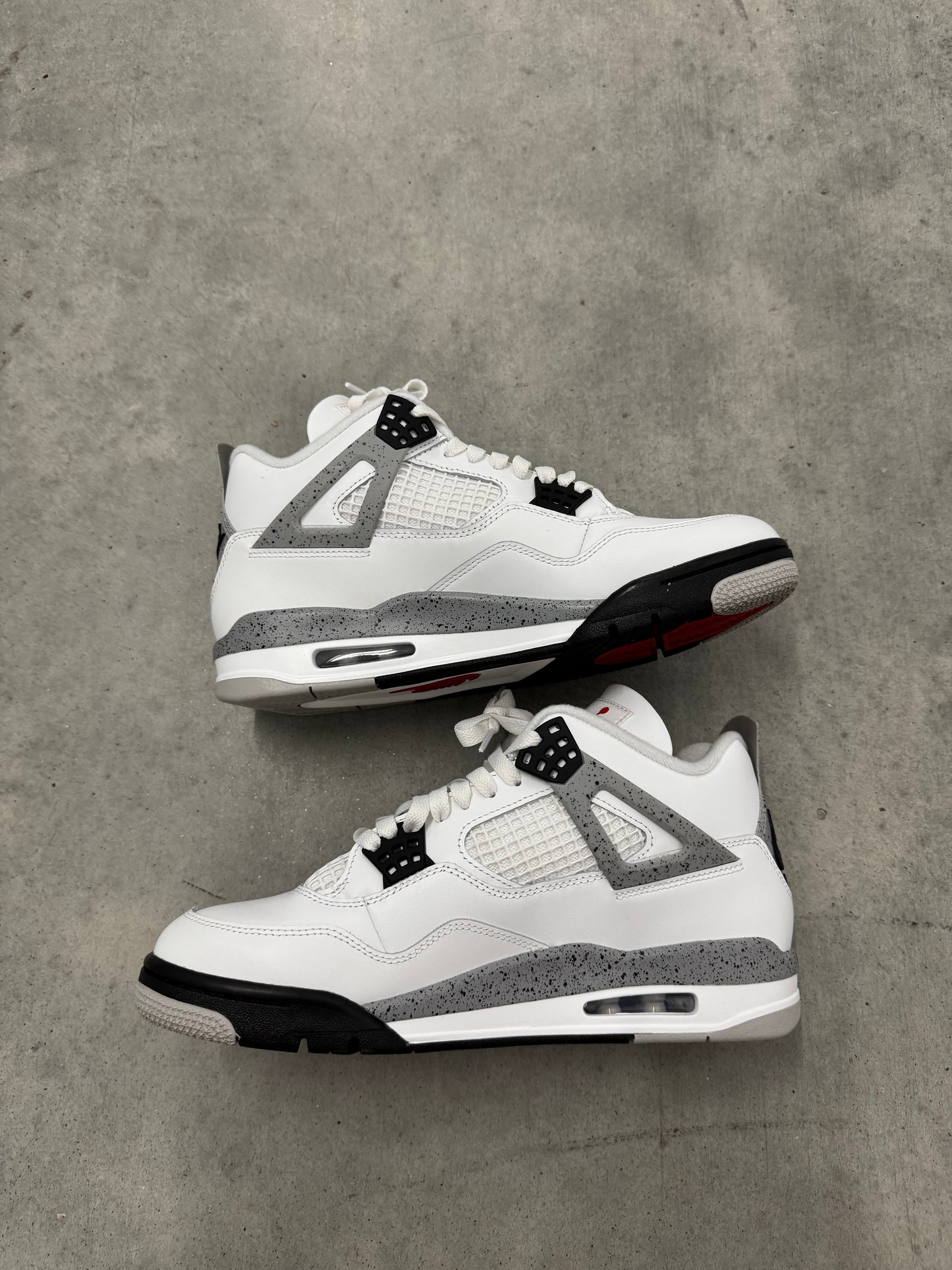 JORDAN 4 “ White Cement “ ( 2025 )