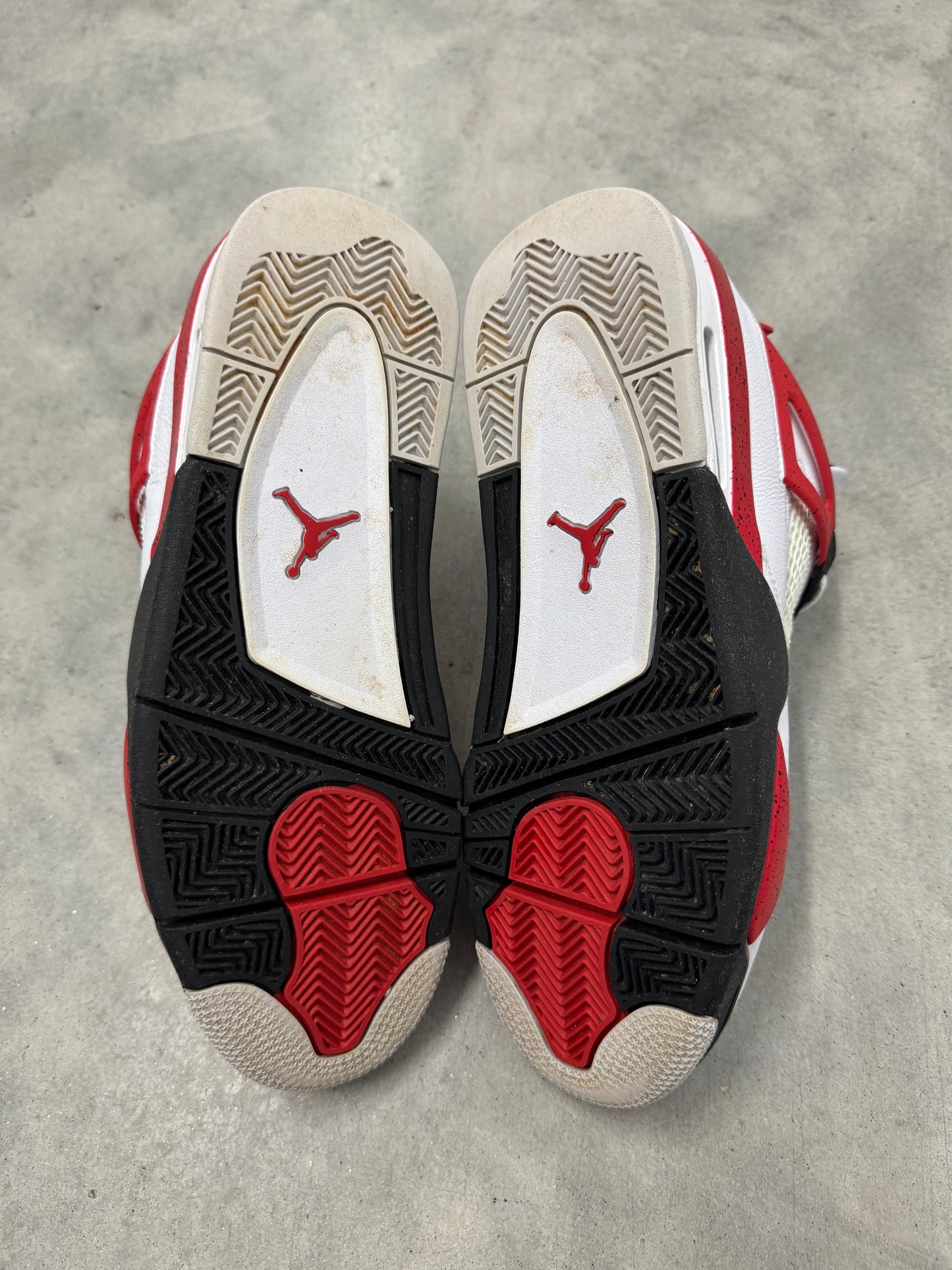 JORDAN 4 “ Red Cement “