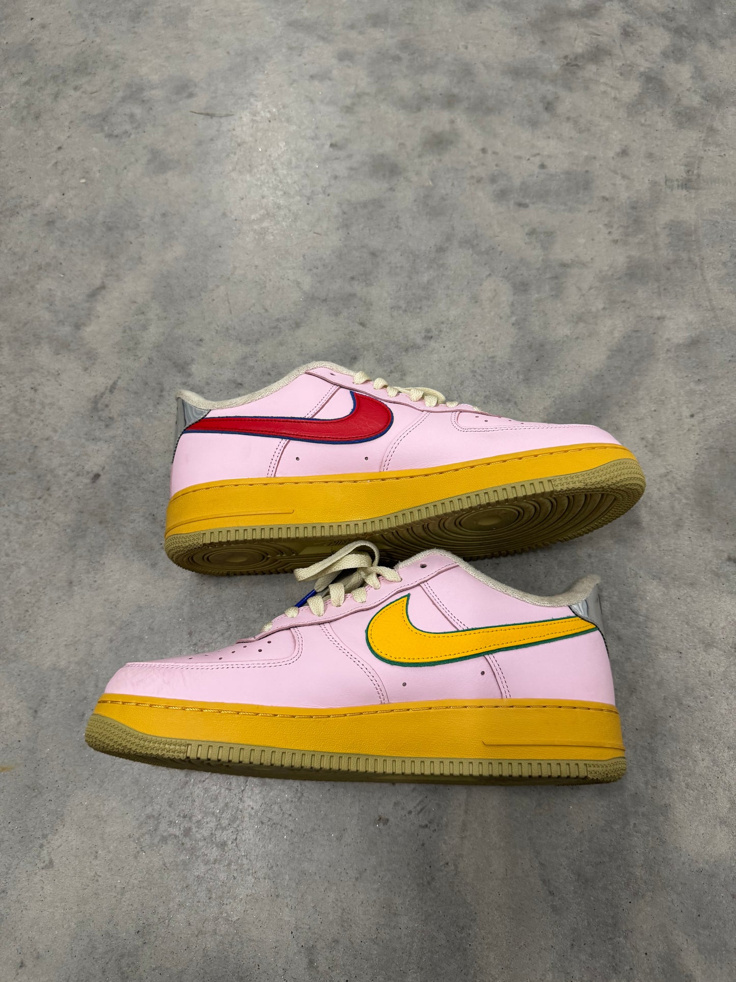 NIKE AIR FORCE LOW ‘07 “ Feel Free Let’s Talk “
