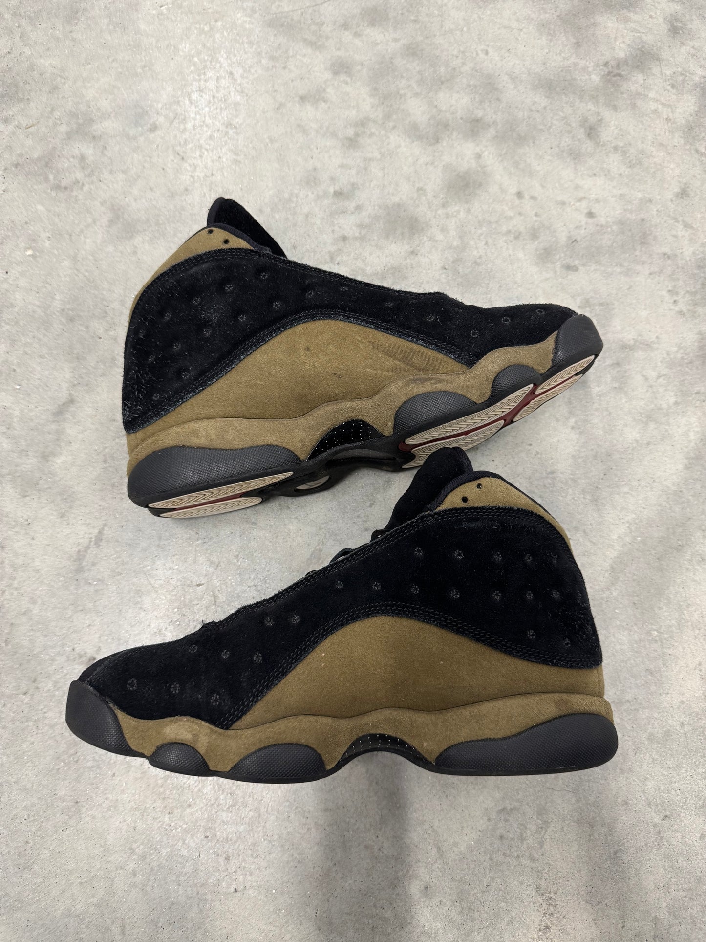 JORDAN 13 “ Olive “