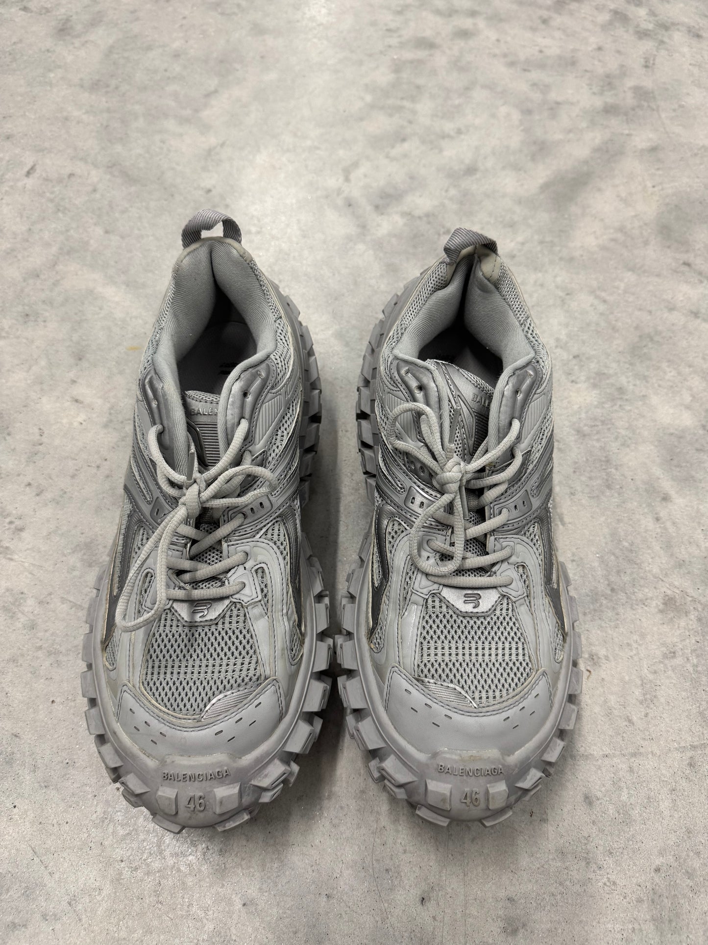 BALENCIAGA DEFENDER SNEAKER “ Grey “