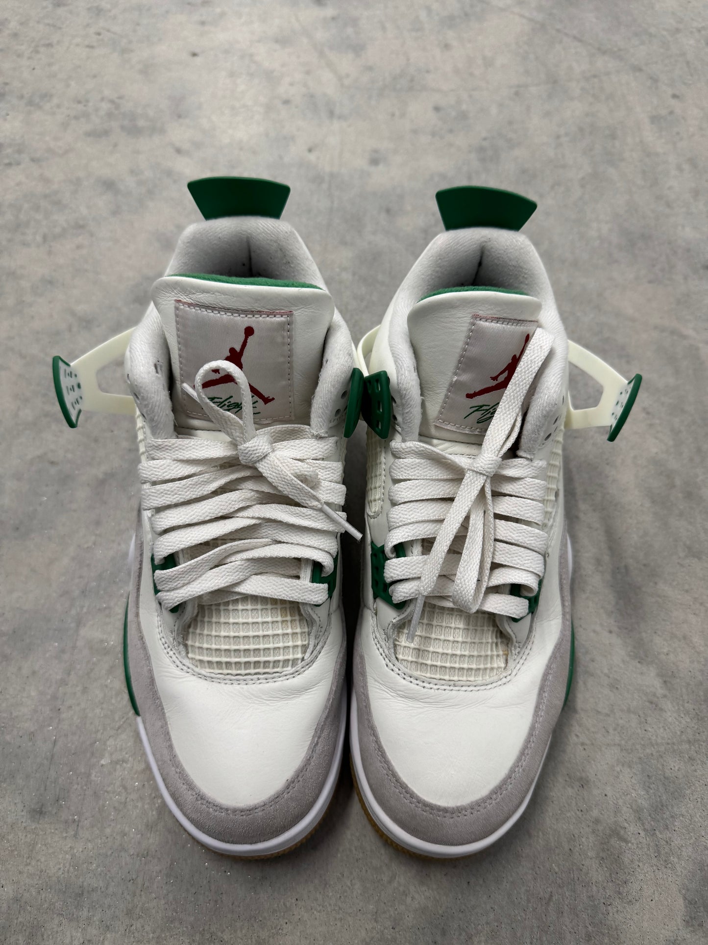 NIKE SB JORDAN 4 “ Pine Green “