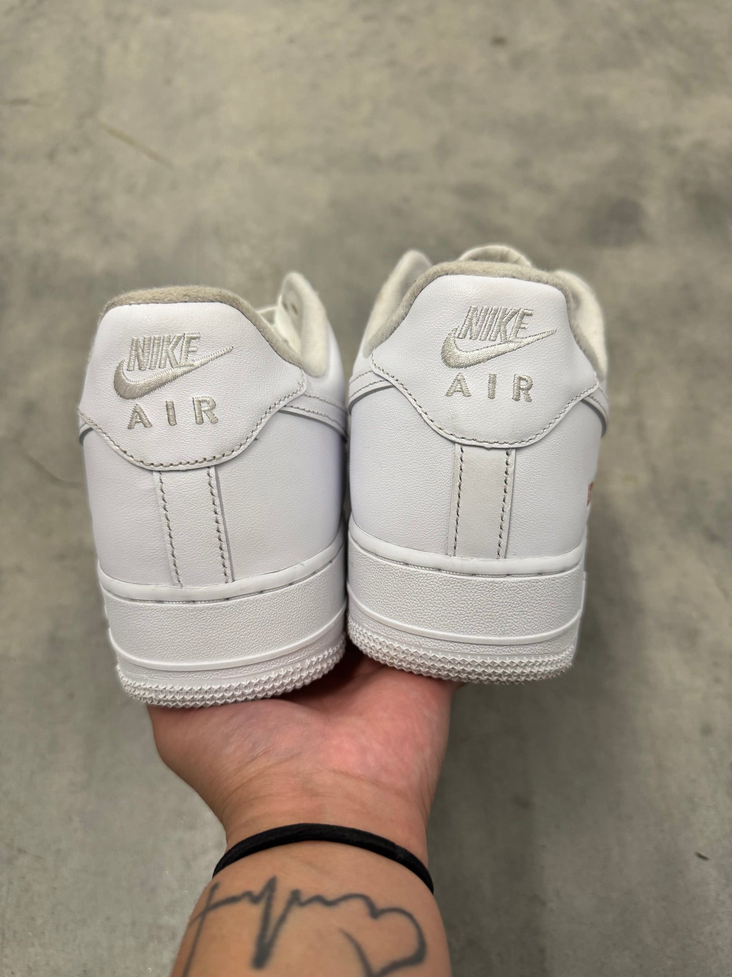 AIR FORCE SUPREME LOW “ Box-Logo White “