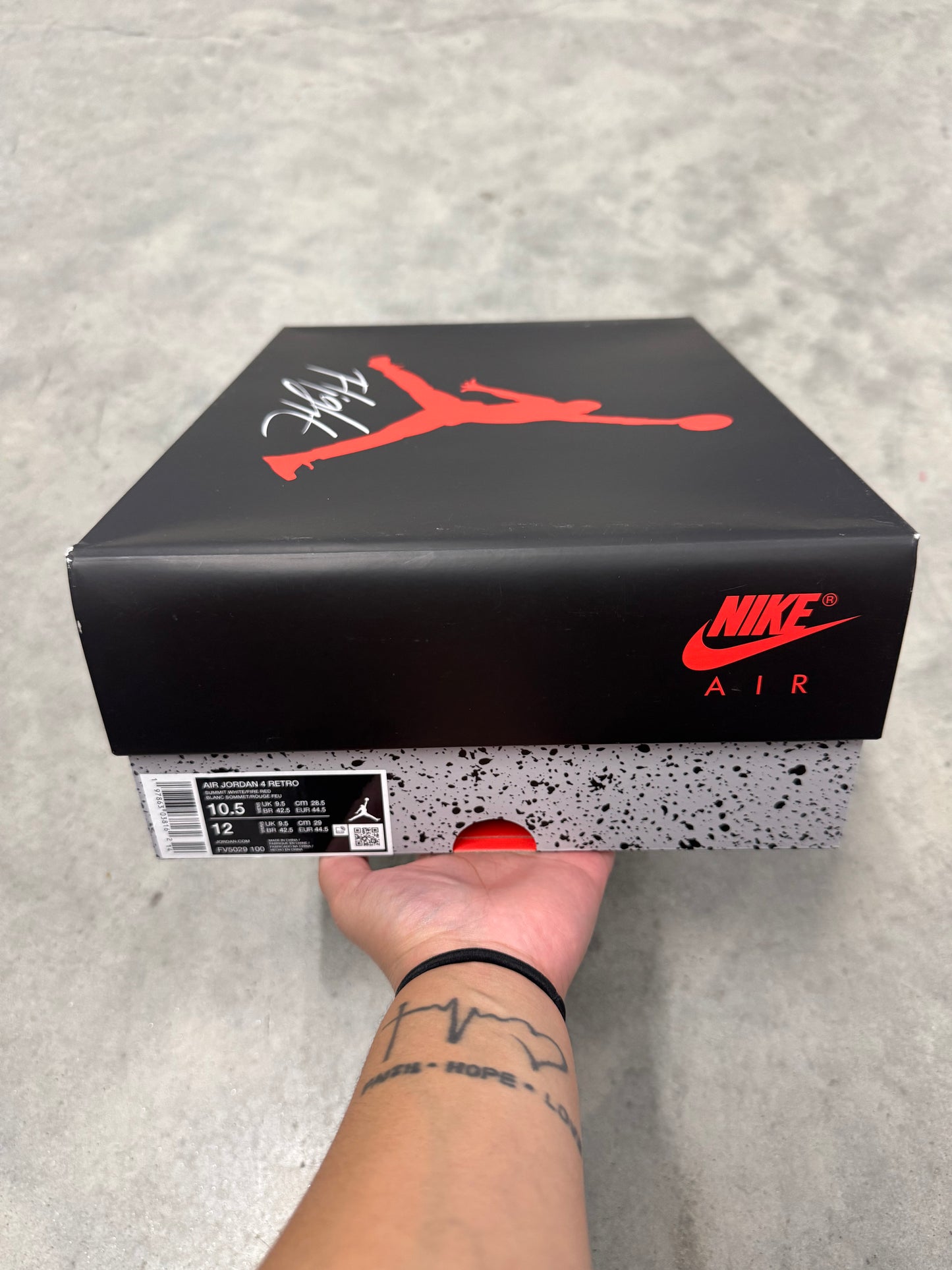 JORDAN 4 “ White Cement “ ( 2025 )