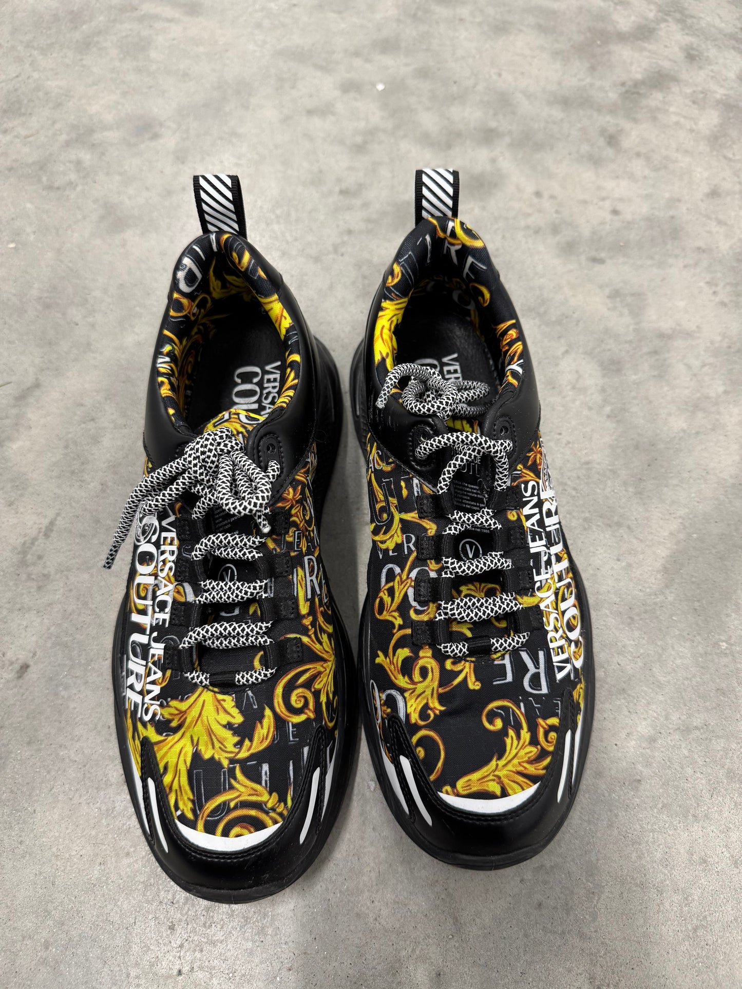 VERSACE JEANS LEVION SNEAKER “ Baroque print - Black Gold “
