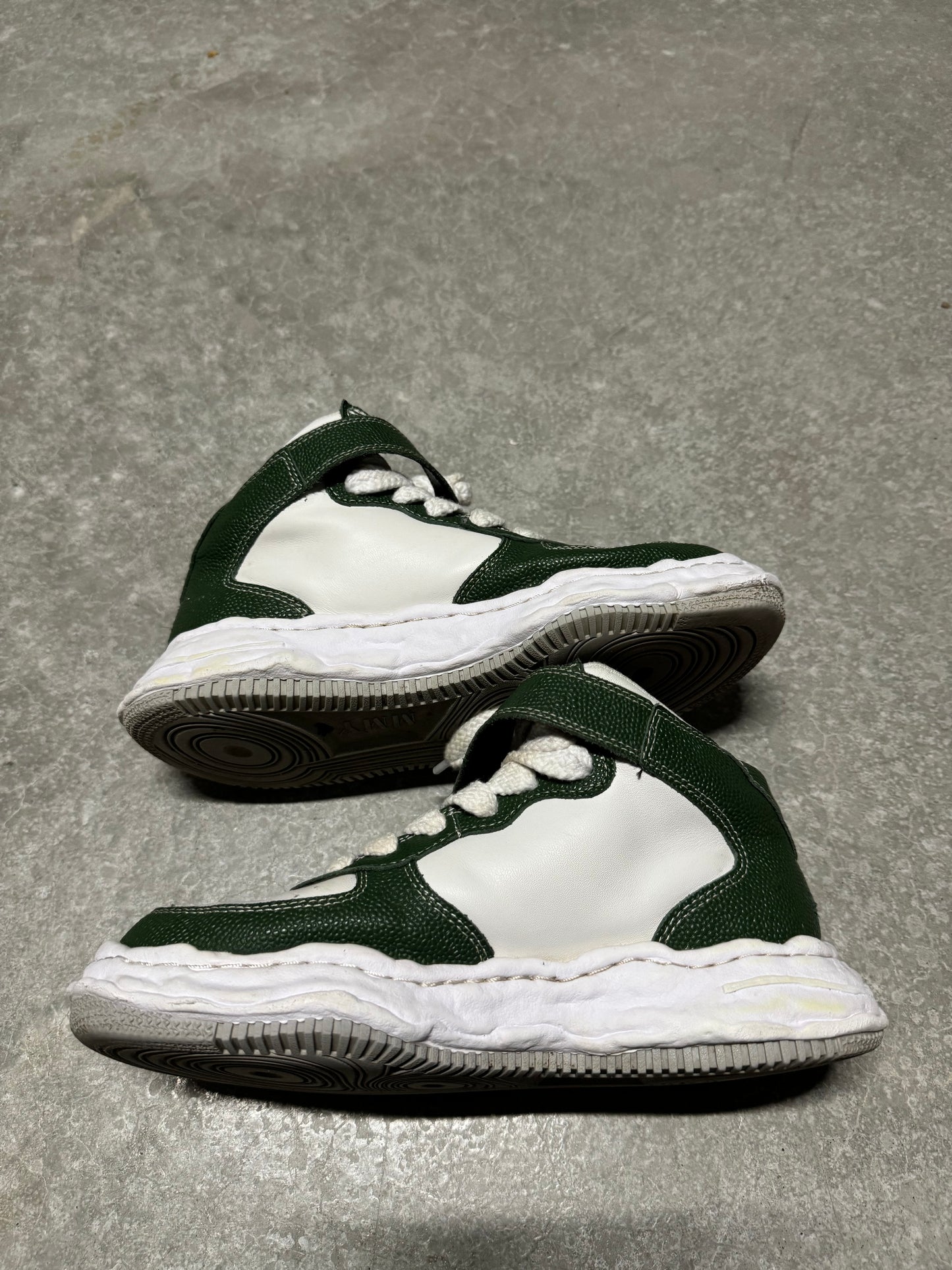 MAISON MIHARA SNEAKER “ green “