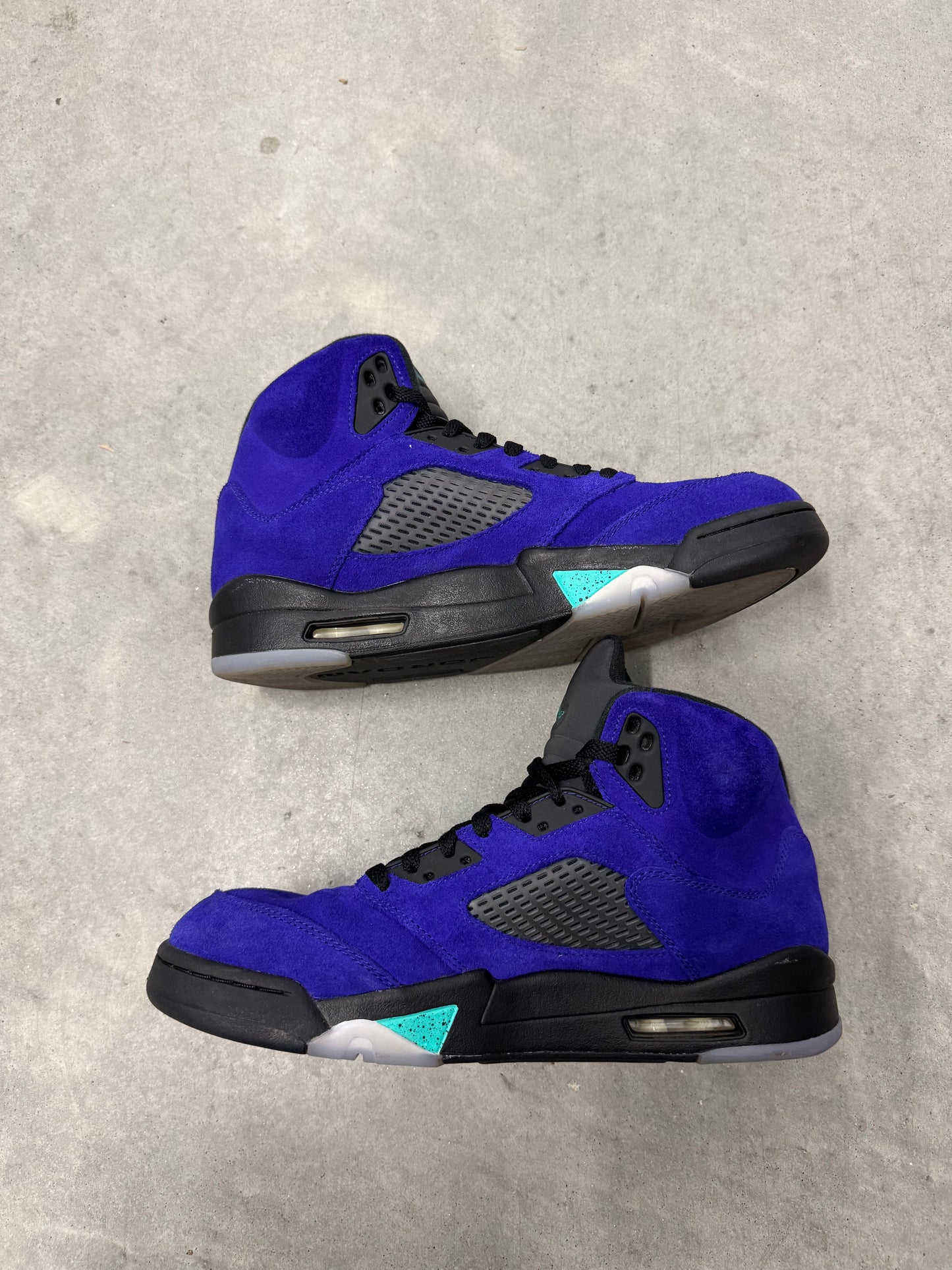 JORDAN 5 “ Alternate Grape “