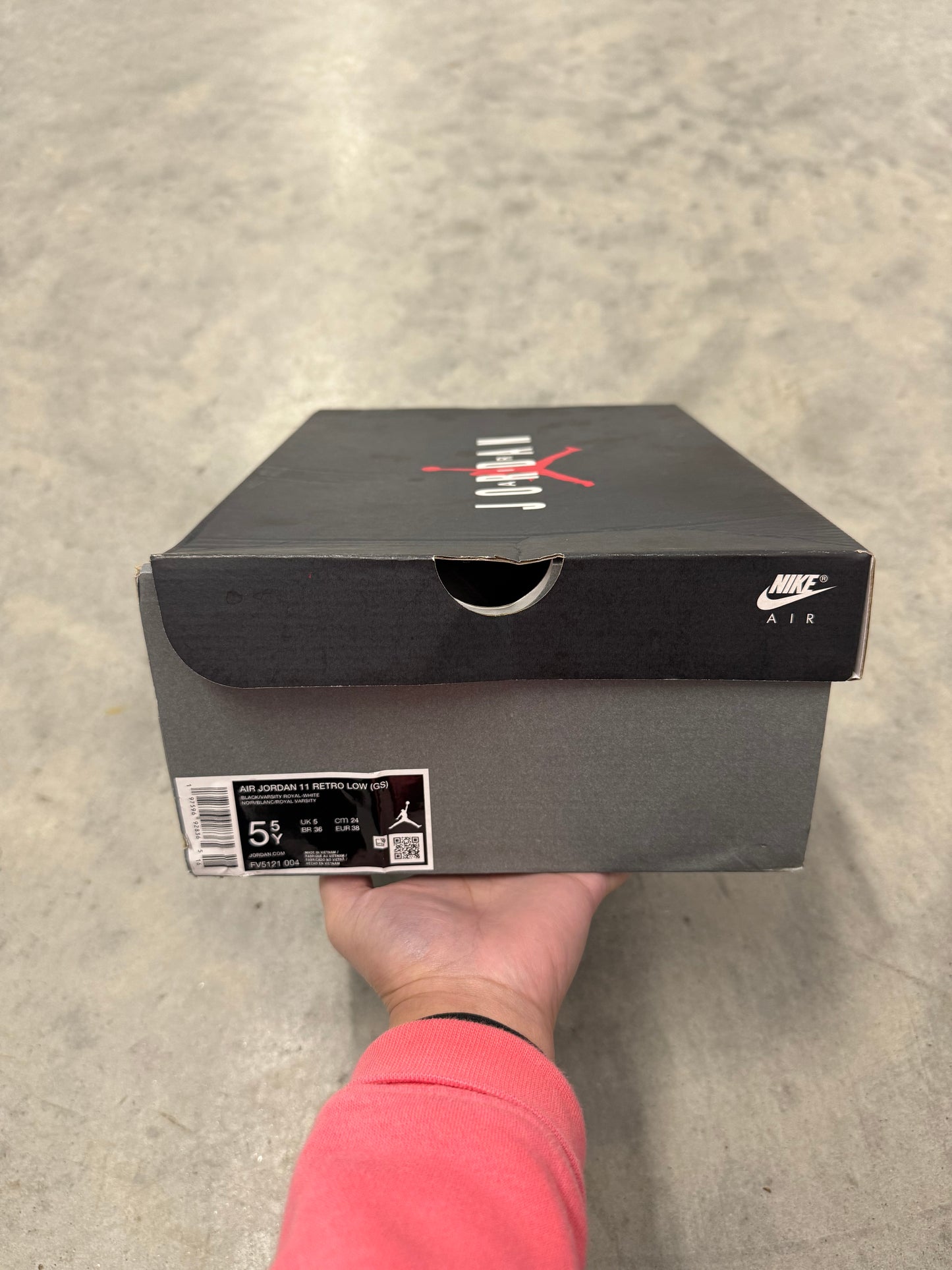 JORDAN 11 LOW “ Diffused Blue “