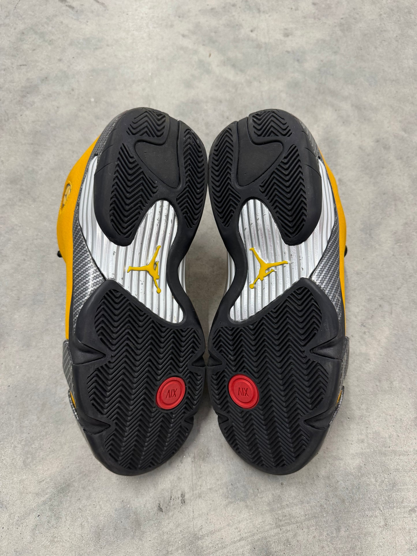 JORDAN 14 “ Reverse Ferrari “