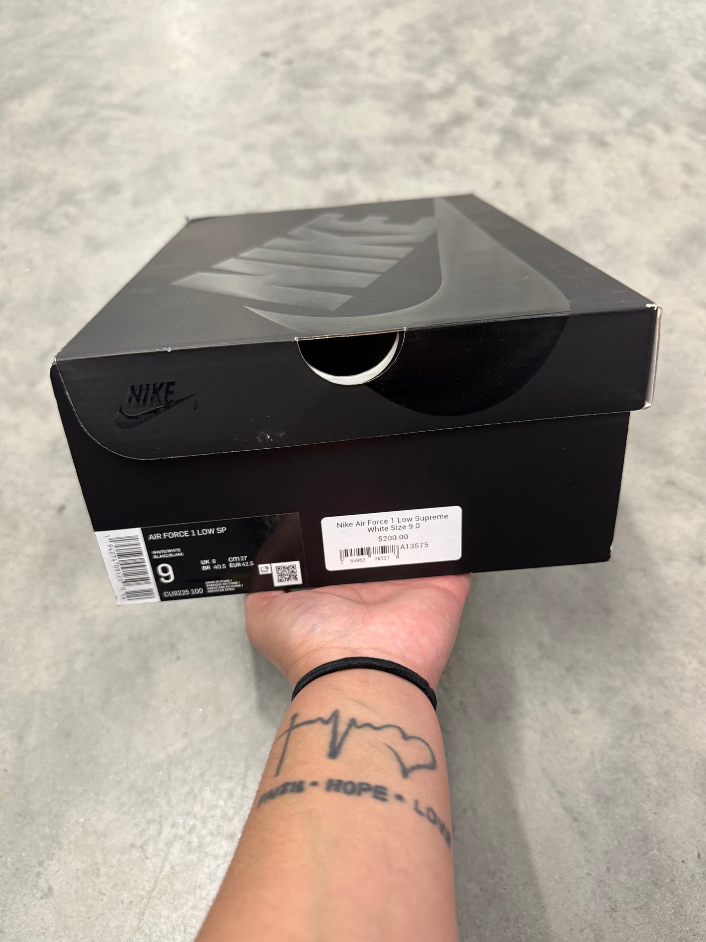 AIR FORCE SUPREME LOW “ Box-Logo White “