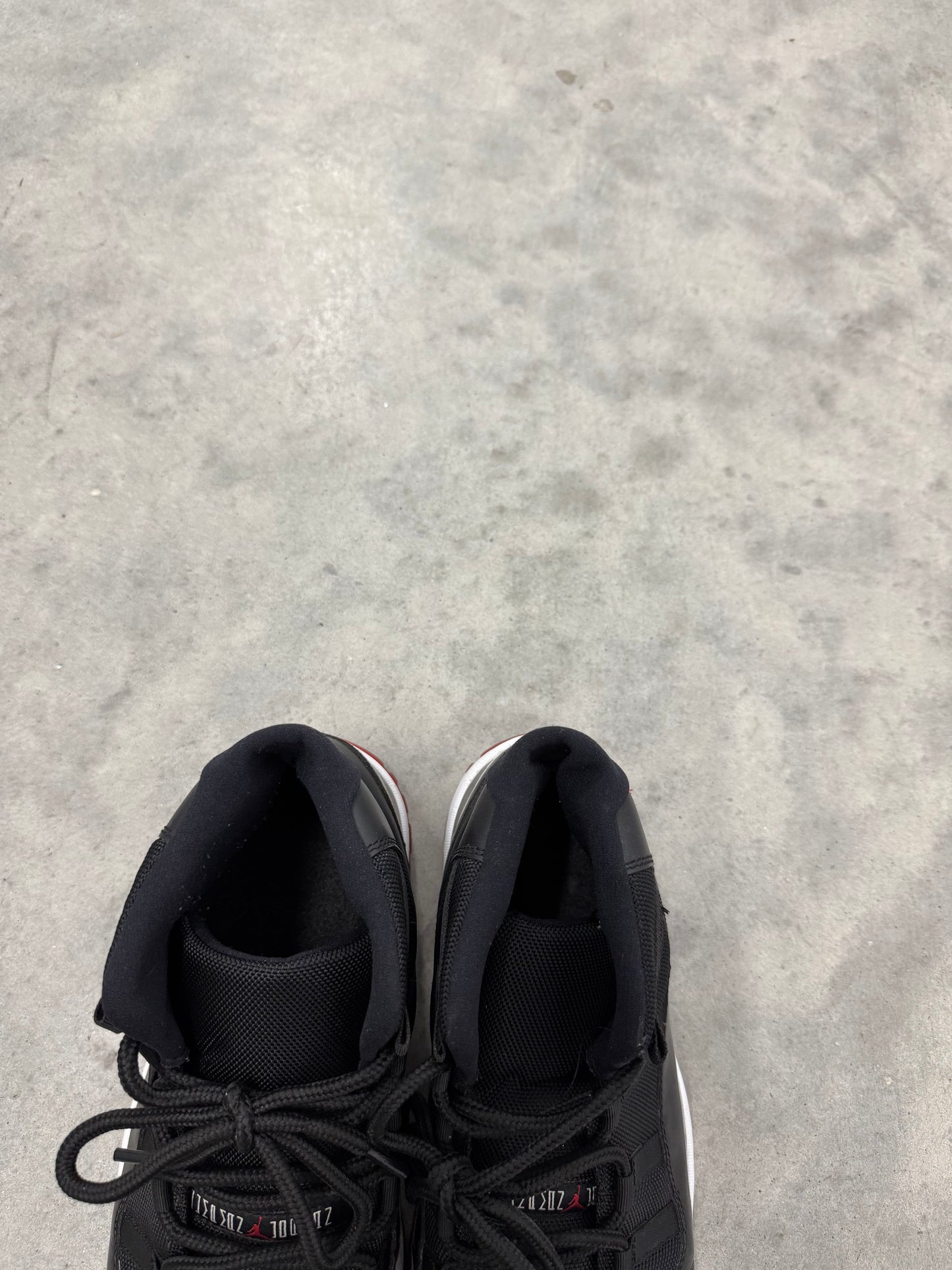 JORDAN 11 “ Bred “