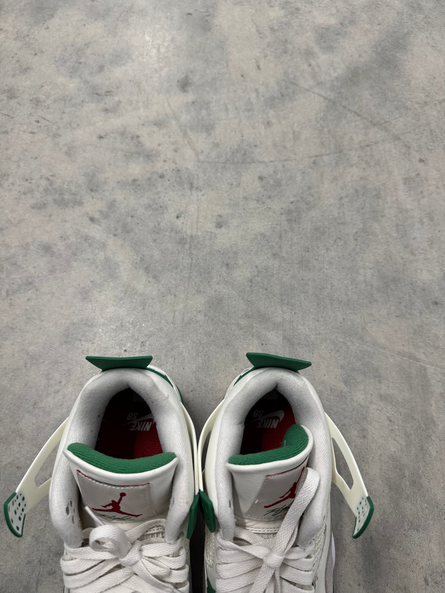 NIKE SB JORDAN 4 “ Pine Green “