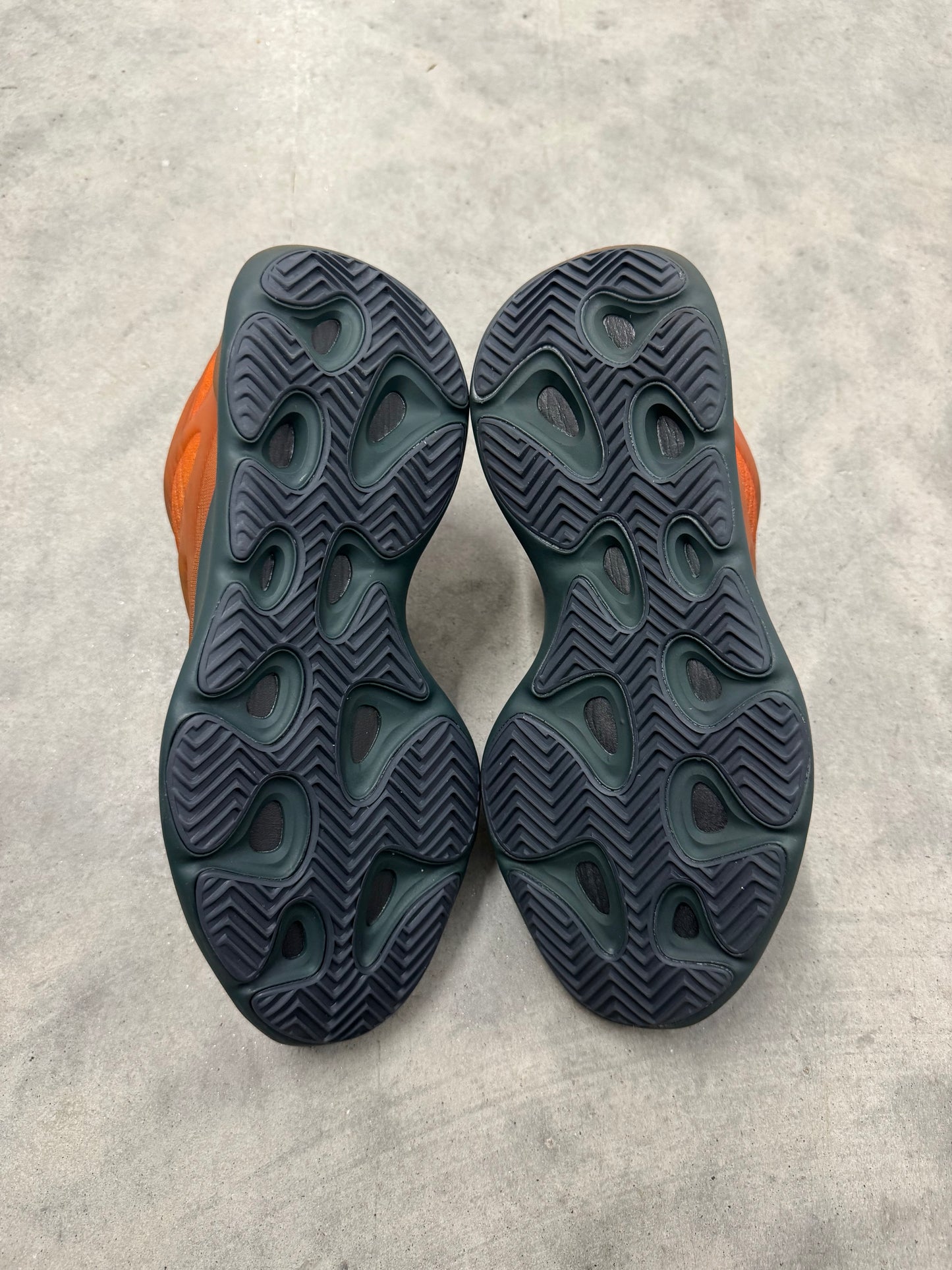 YEEZY 700 V3 “ Copper Fade “