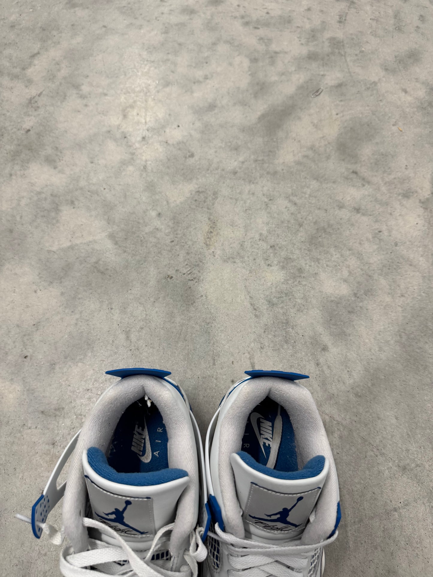 JORDAN 4 “ Military Blue “