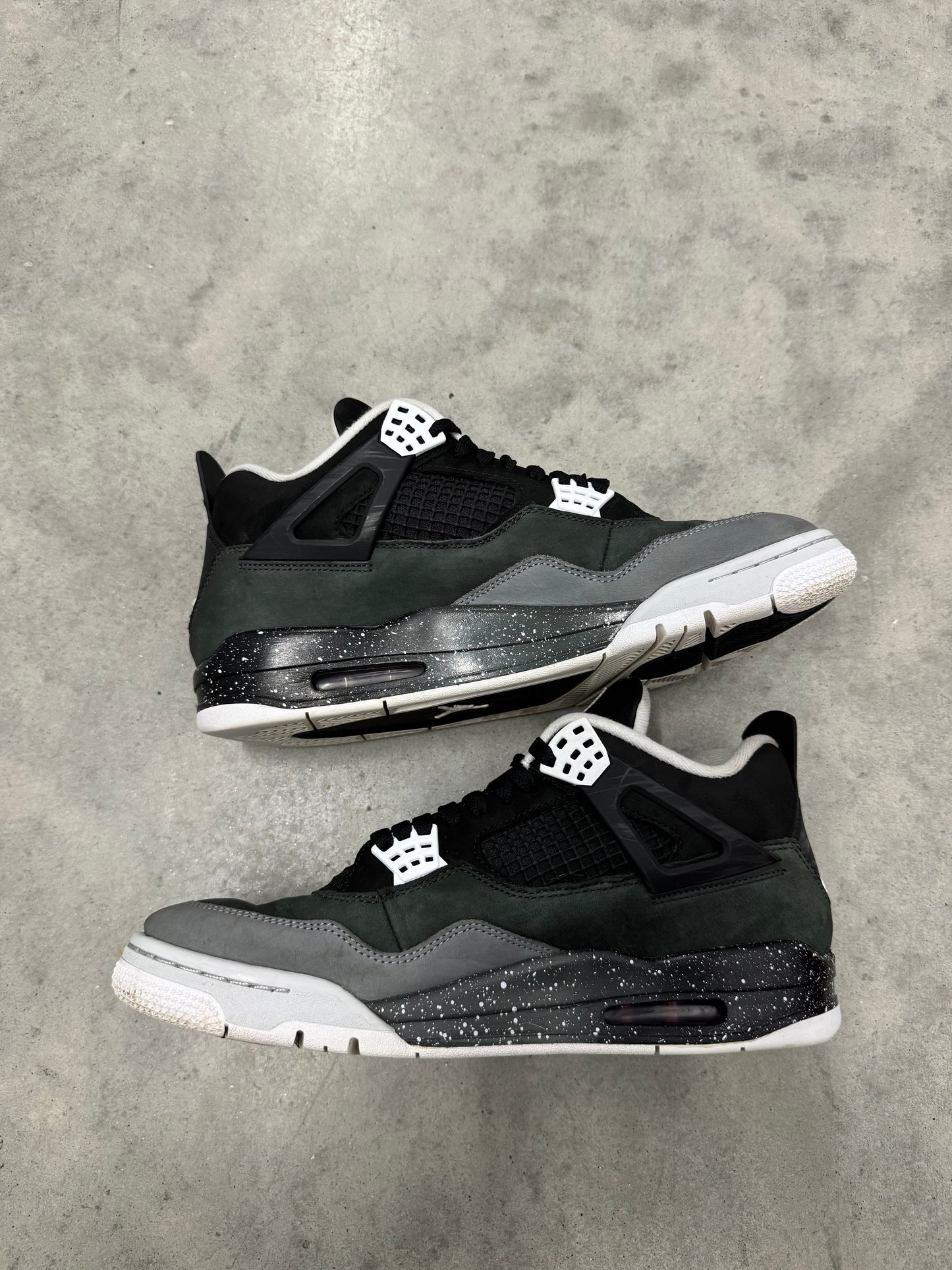 JORDAN 4 “ Fear “