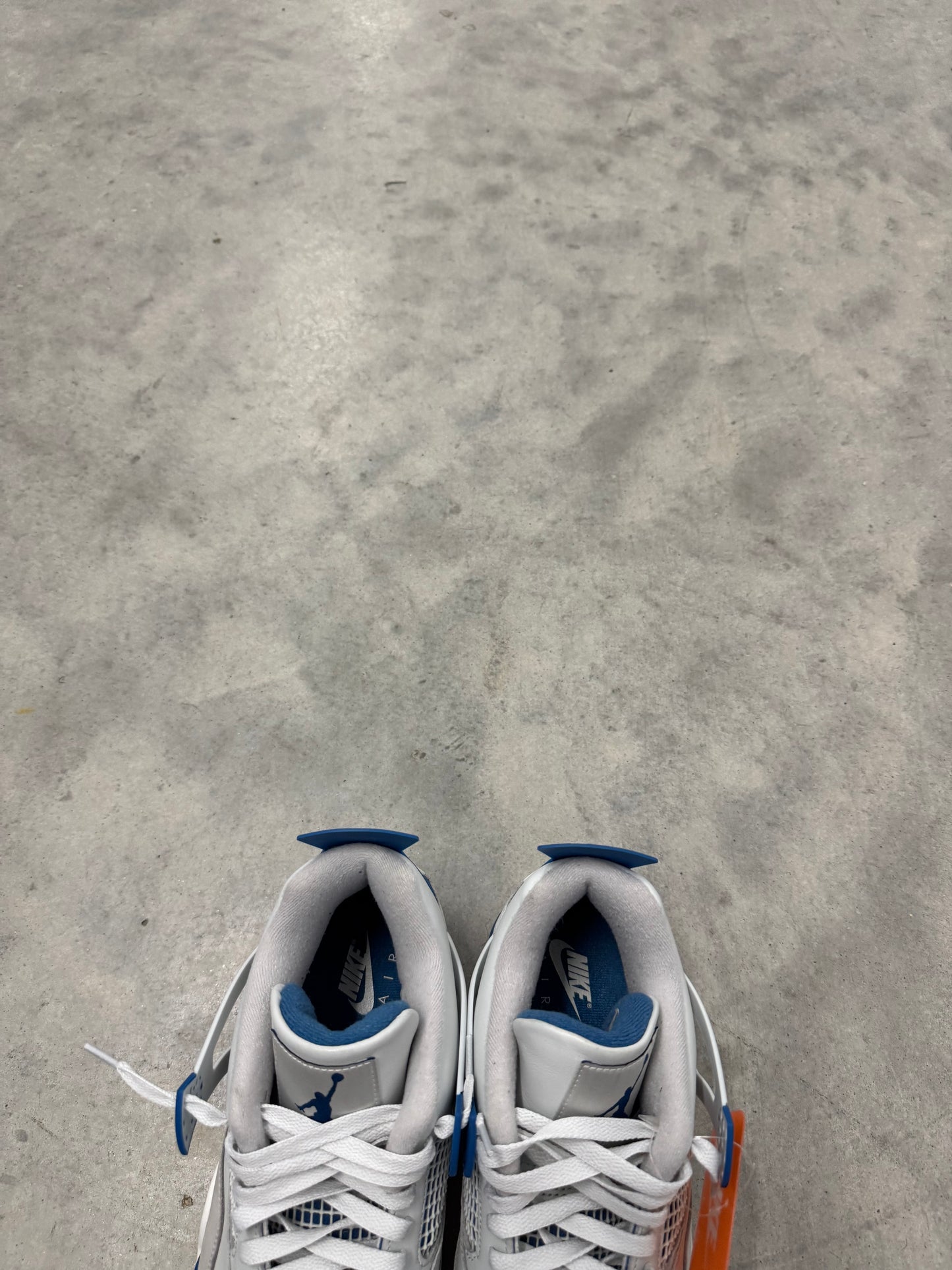 JORDAN 4 “ Military Blue “