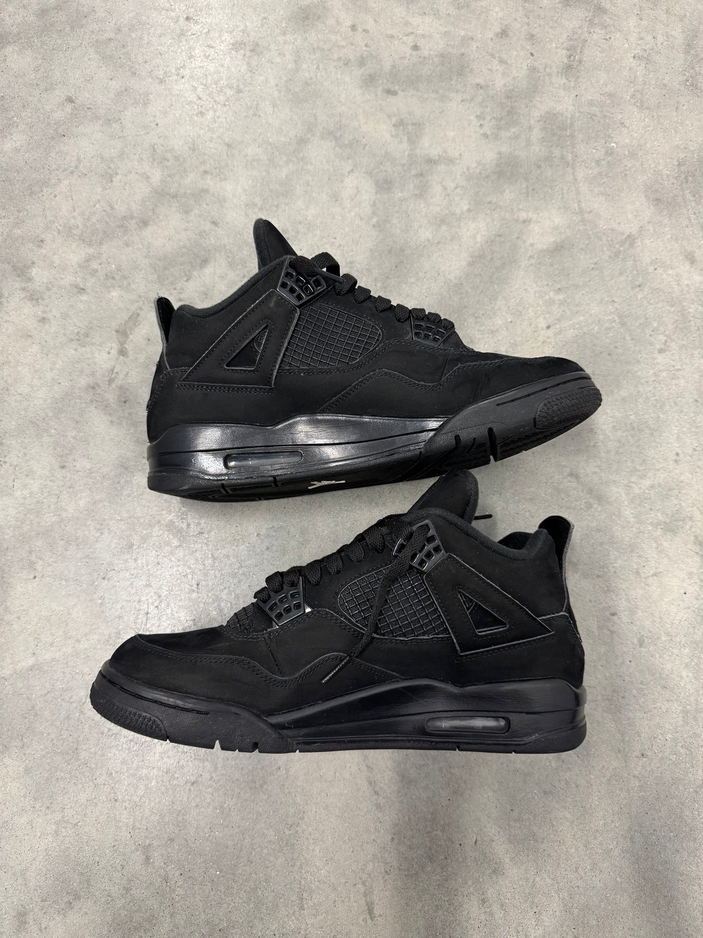 JORDAN 4 “ Black Cat “