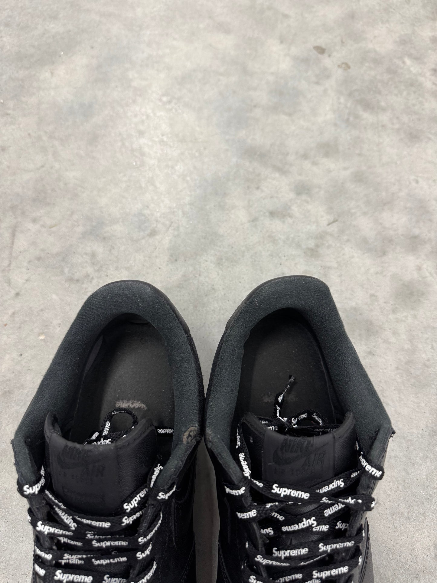 AIR FORCE SUPREME LOW “ Box-Logo Black “