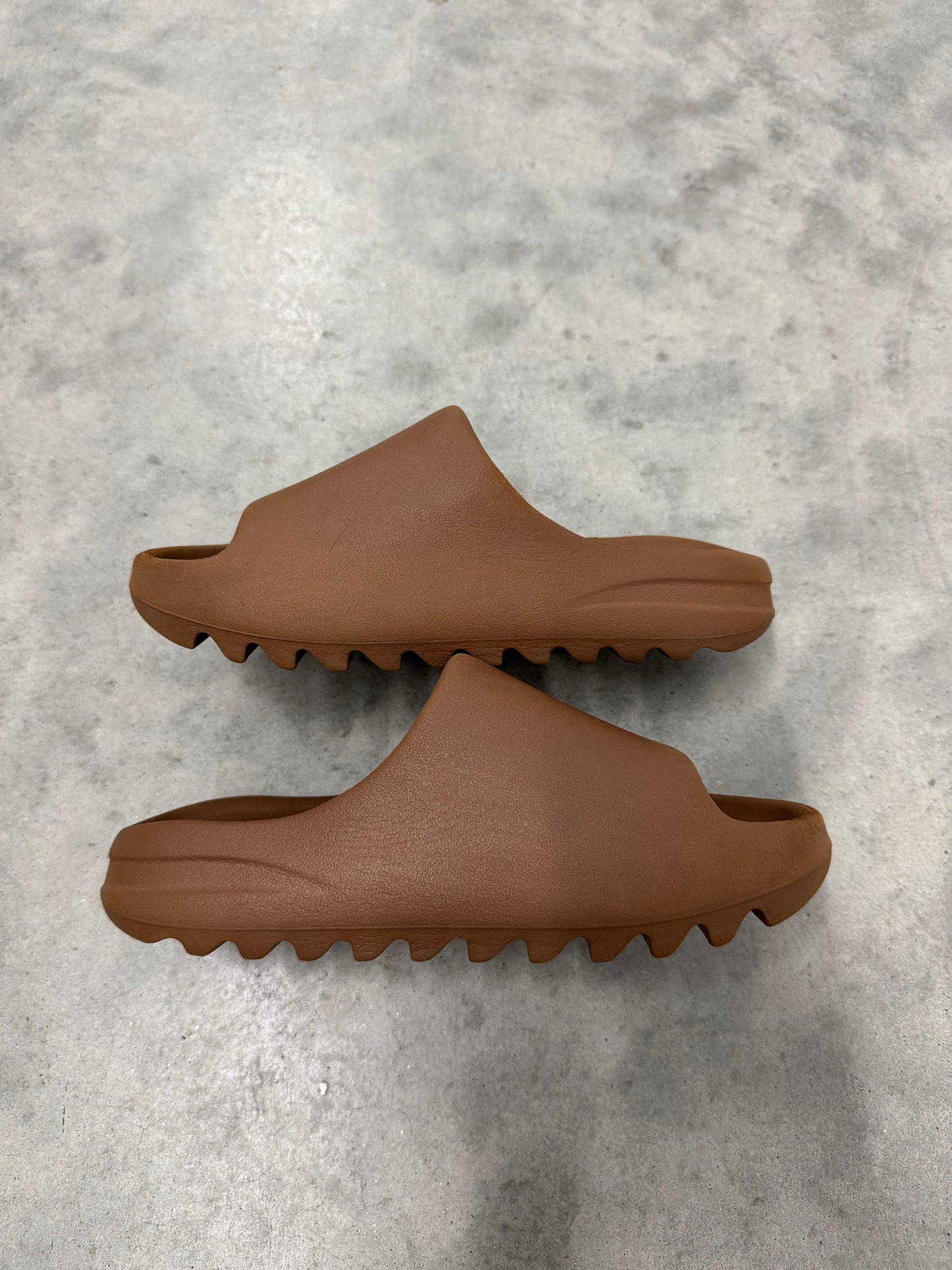 ADIDAS YEEZY SLIDE “ Flax “