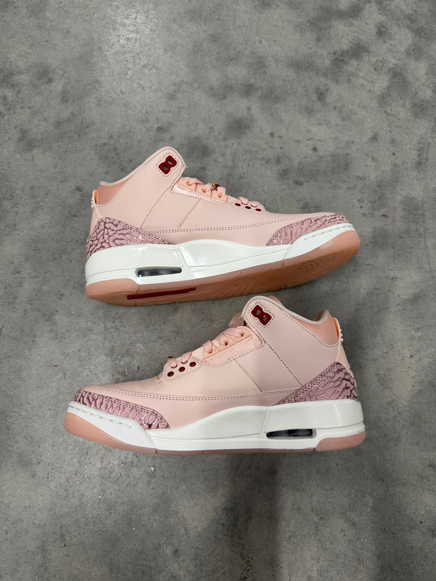 JORDAN 3 “ Treat Yourself “