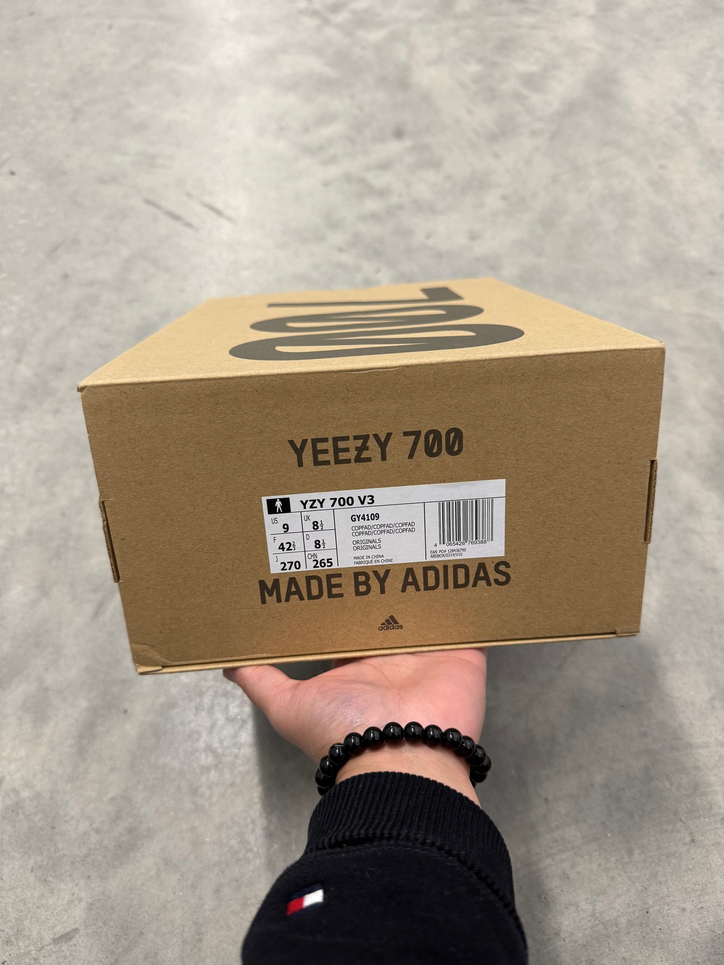 YEEZY 700 V3 “ Copper Fade “