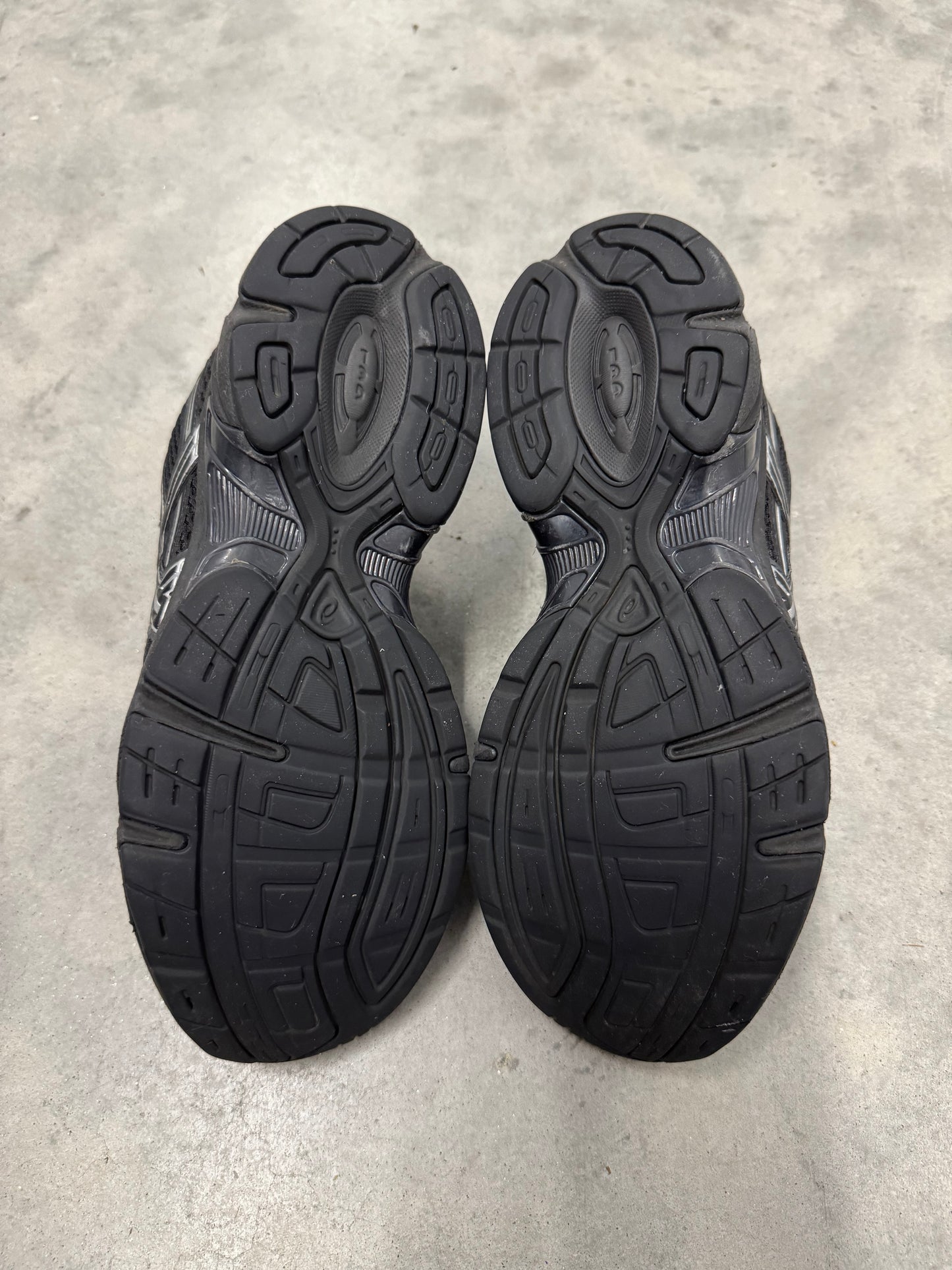 ASICS GEL-1130 “ Black Pure Silver “