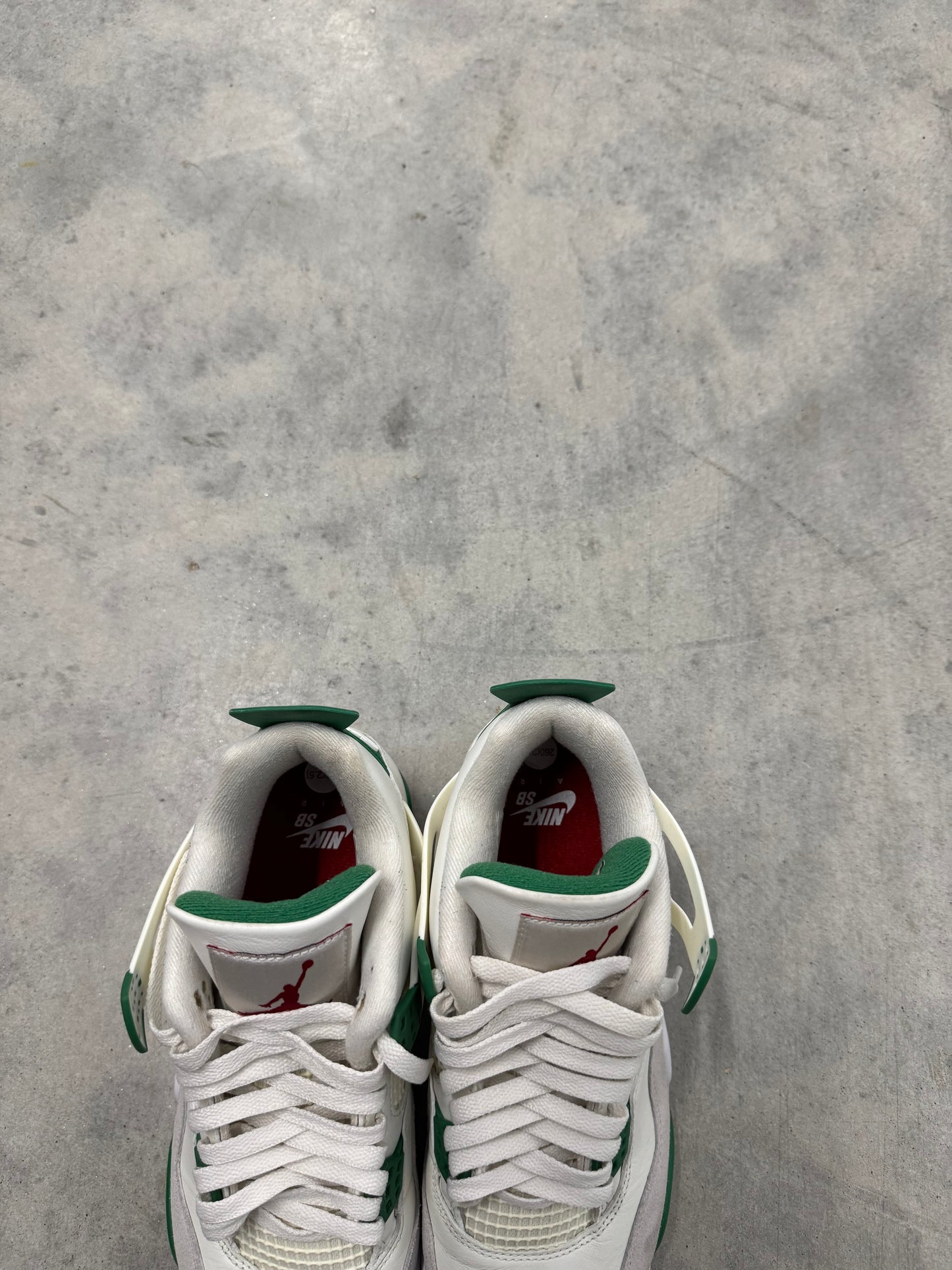 NIKE SB JORDAN 4 “ Pine Green “