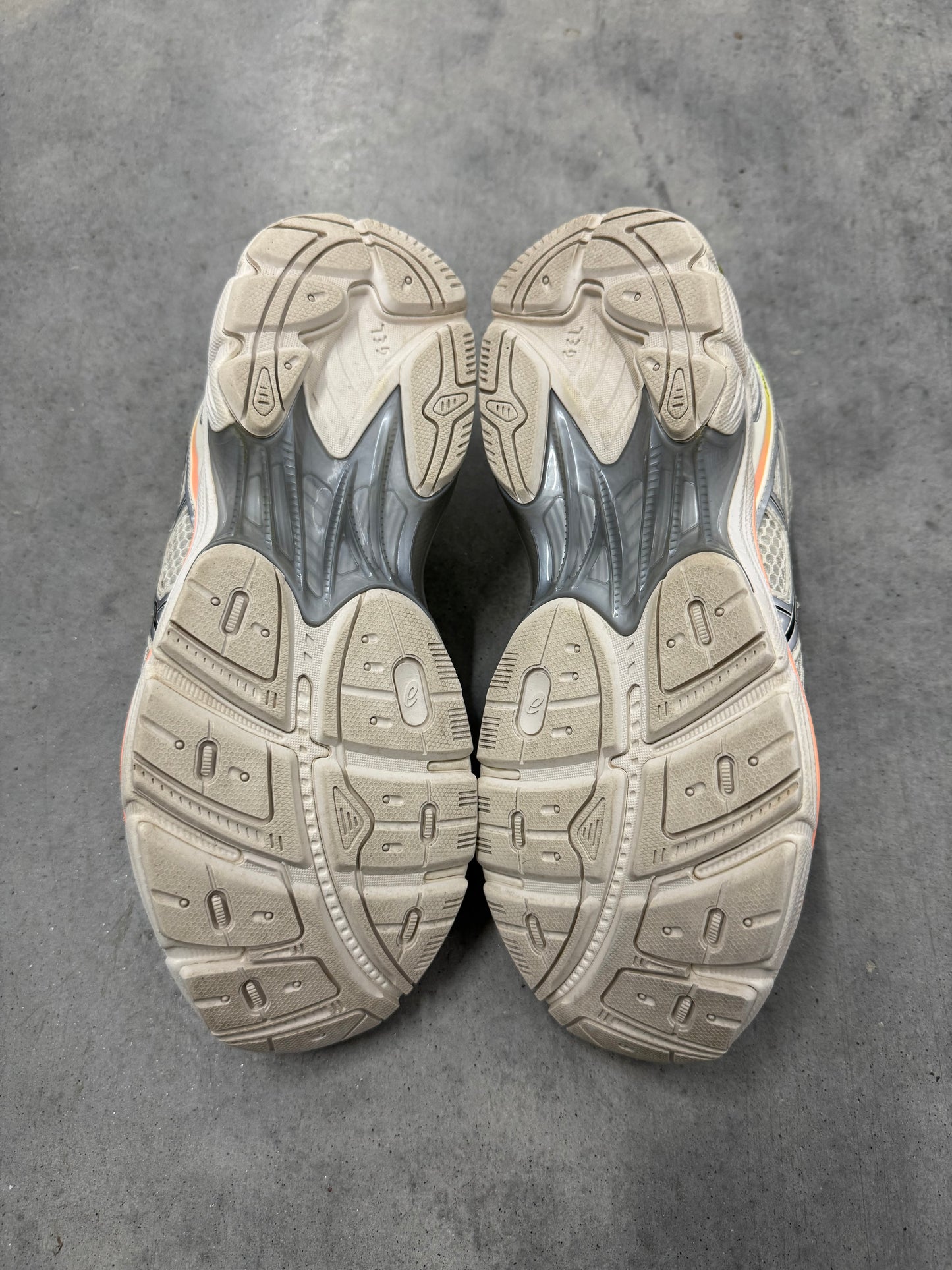 ASICS GT 2160 “ Paris “