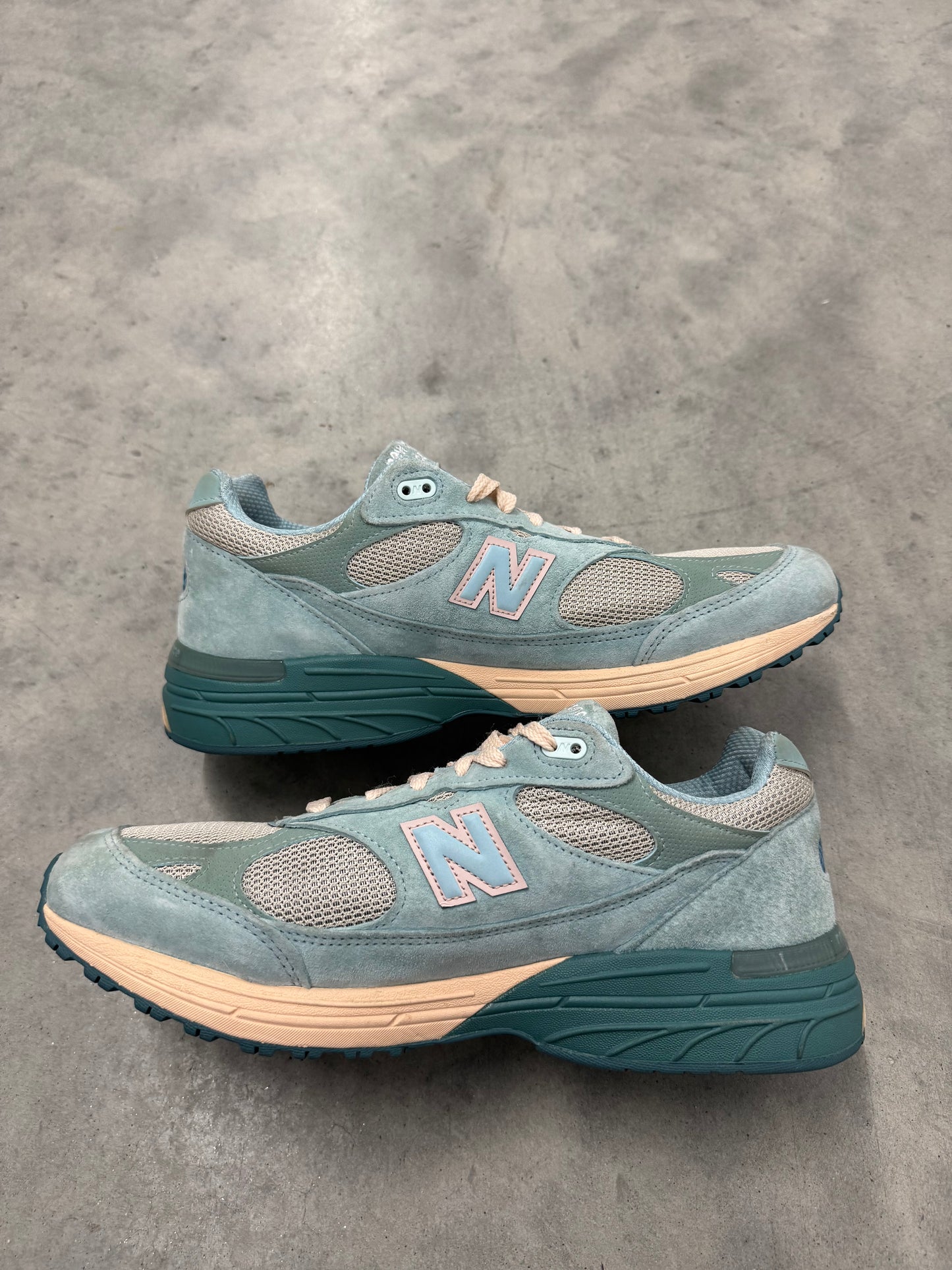 JOE FRESHGOODS NEW BALANCE 993 “ Performance Art - Artic Blue “