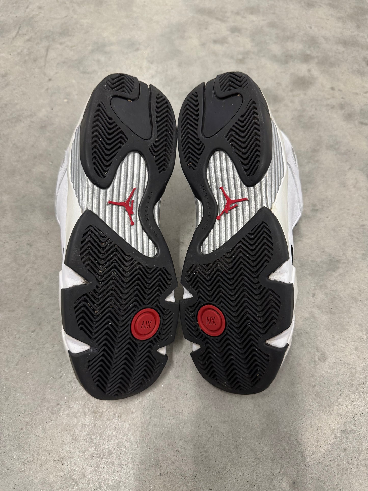 JORDAN 14 “ Black Toe “