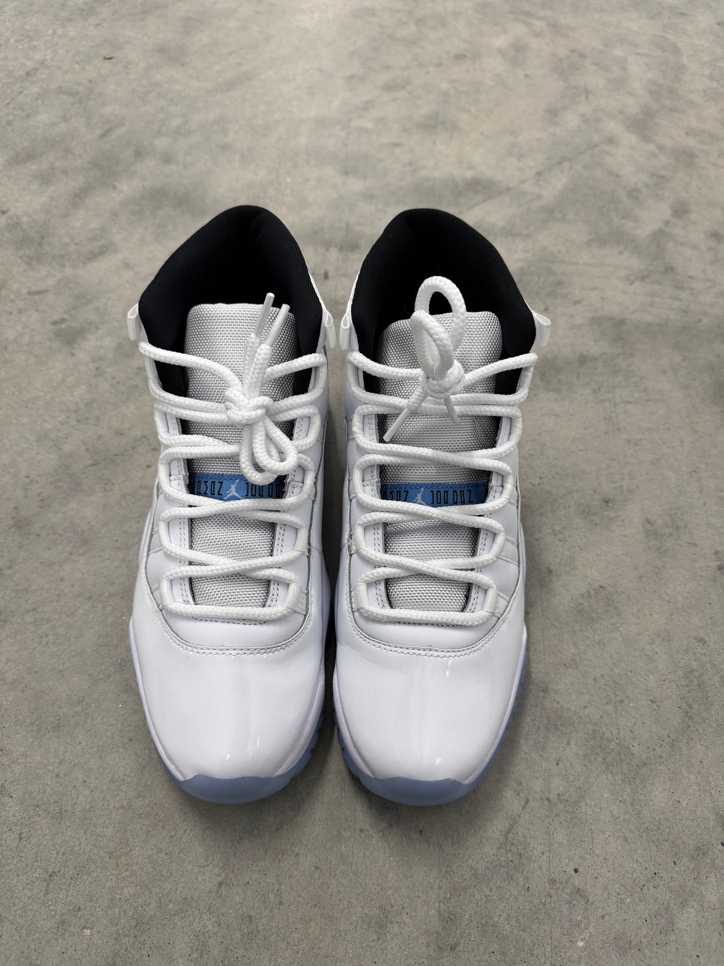 JORDAN 11 “ Legend Blue “