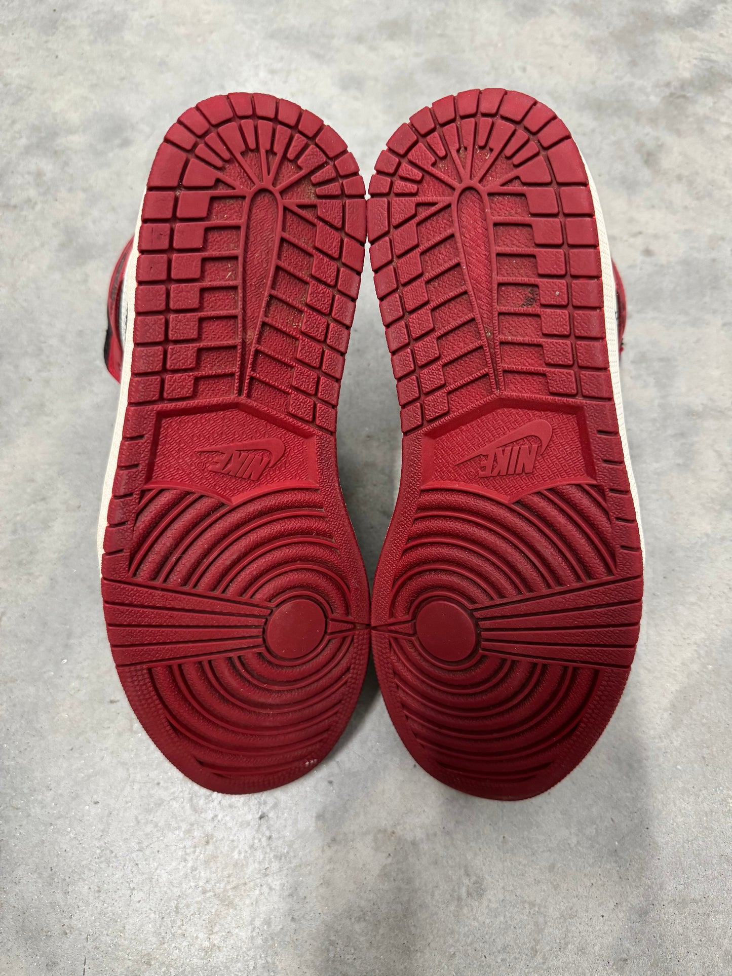JORDAN 1 “ Bred Toe “