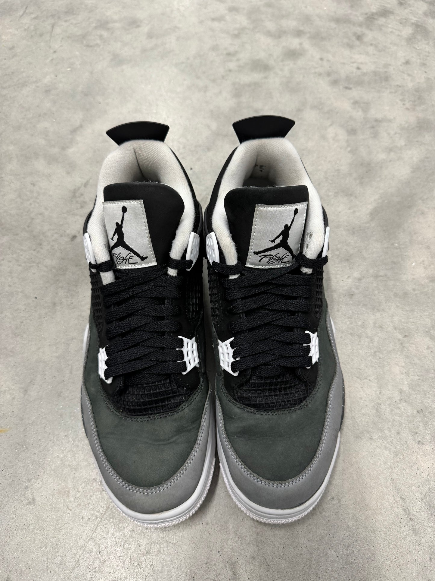 JORDAN 4 “ Fear “