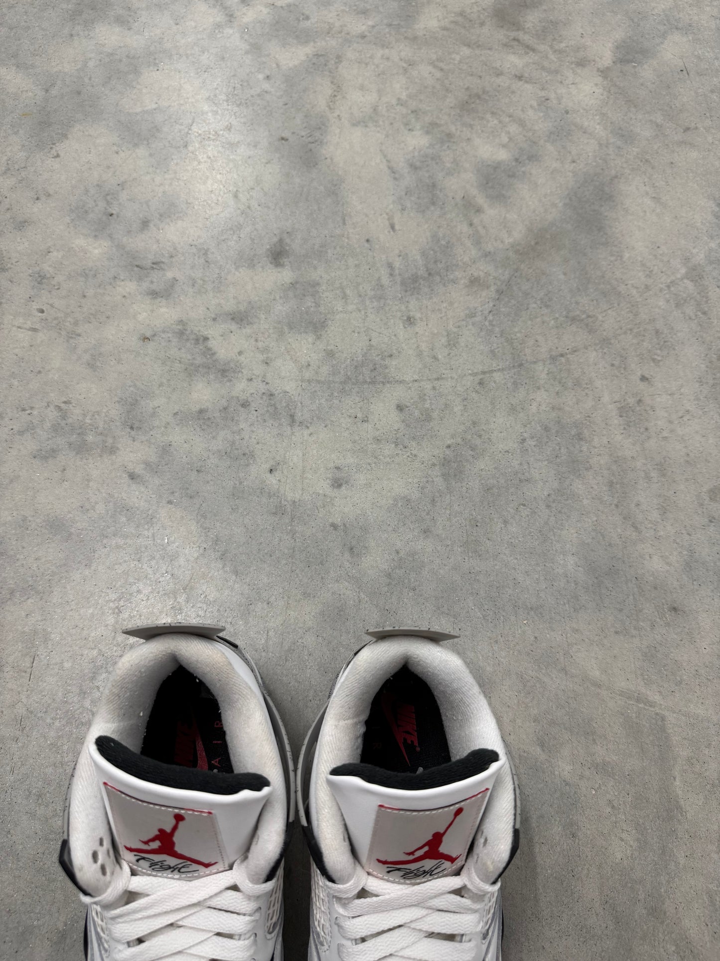 JORDAN 4 “ White Cement “