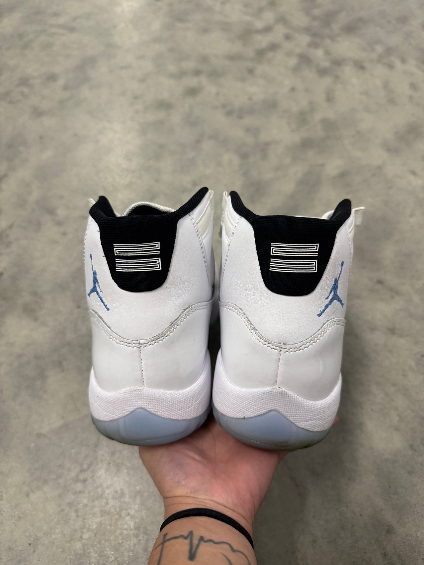 JORDAN 11 “ Legend Blue “