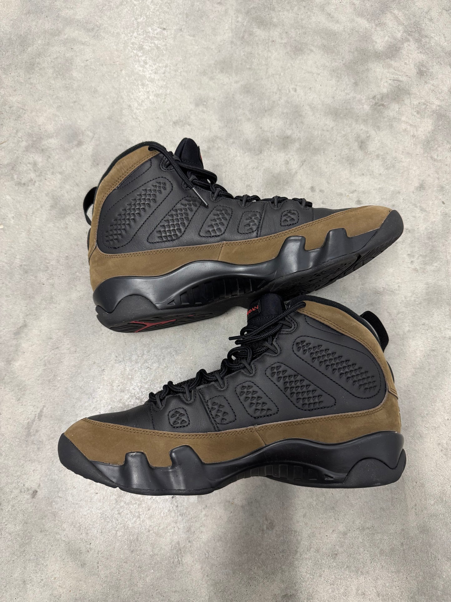 JORDAN 9 “ Olive “