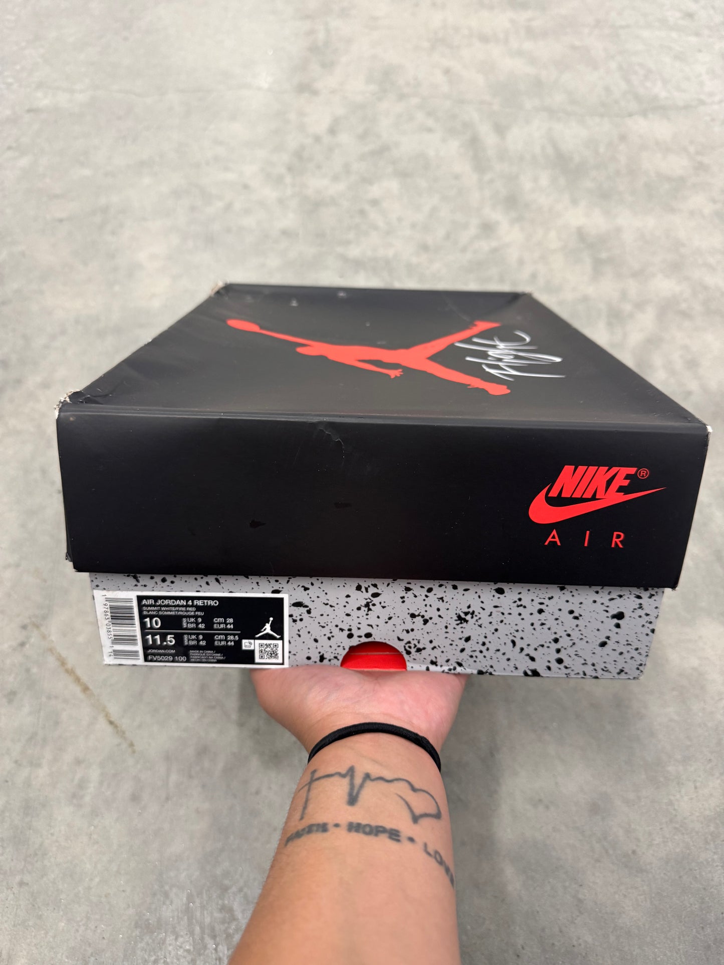 JORDAN 4 “ White Cement “