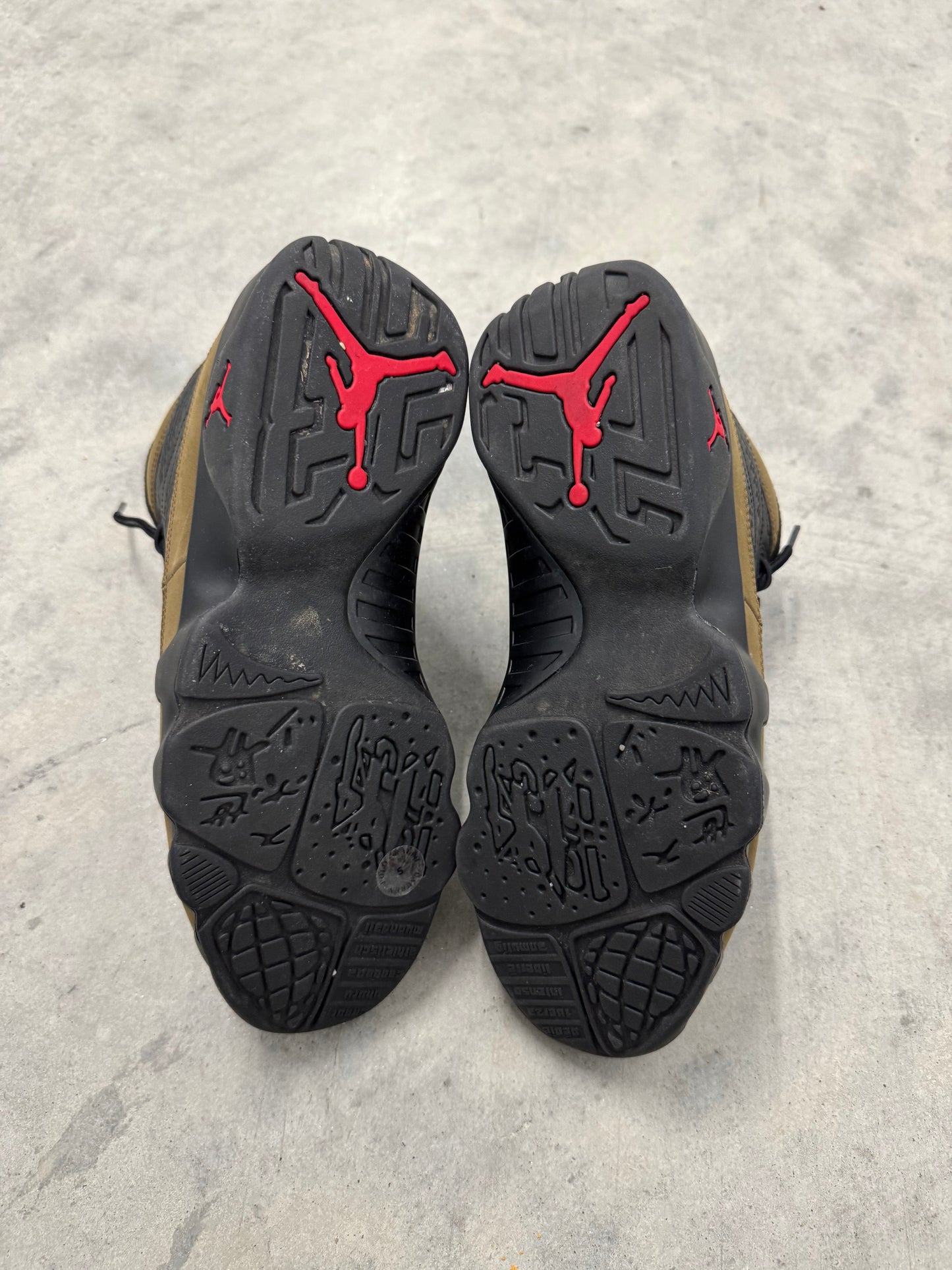 JORDAN 9 “ Olive “