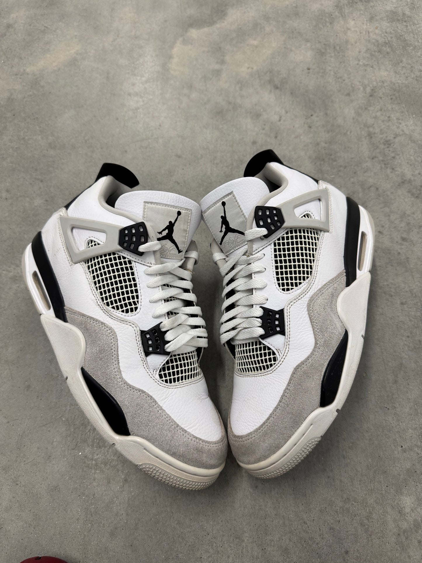 JORDAN 4 “ Military Black “
