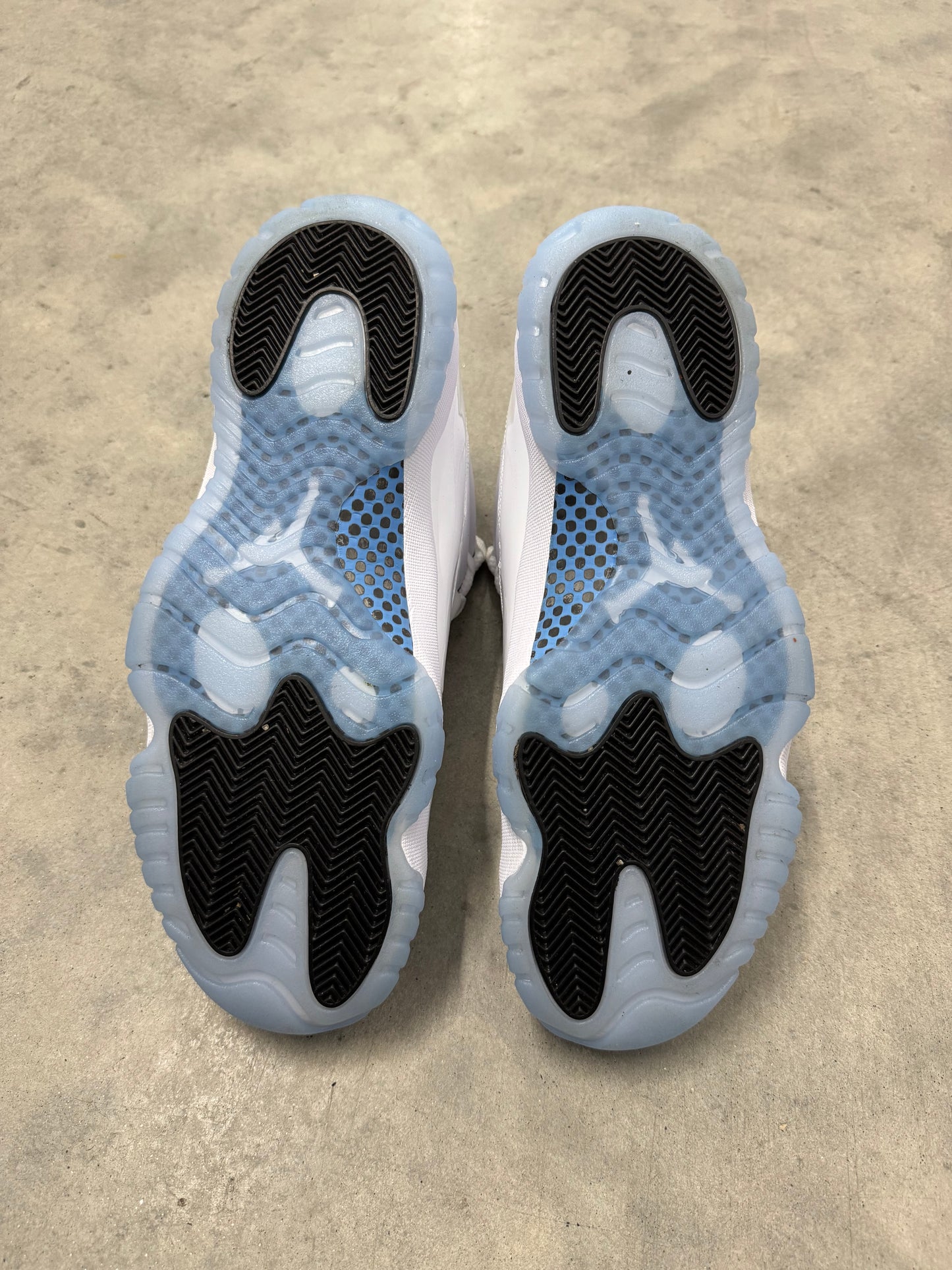 JORDAN 11 “ Legend Blue “