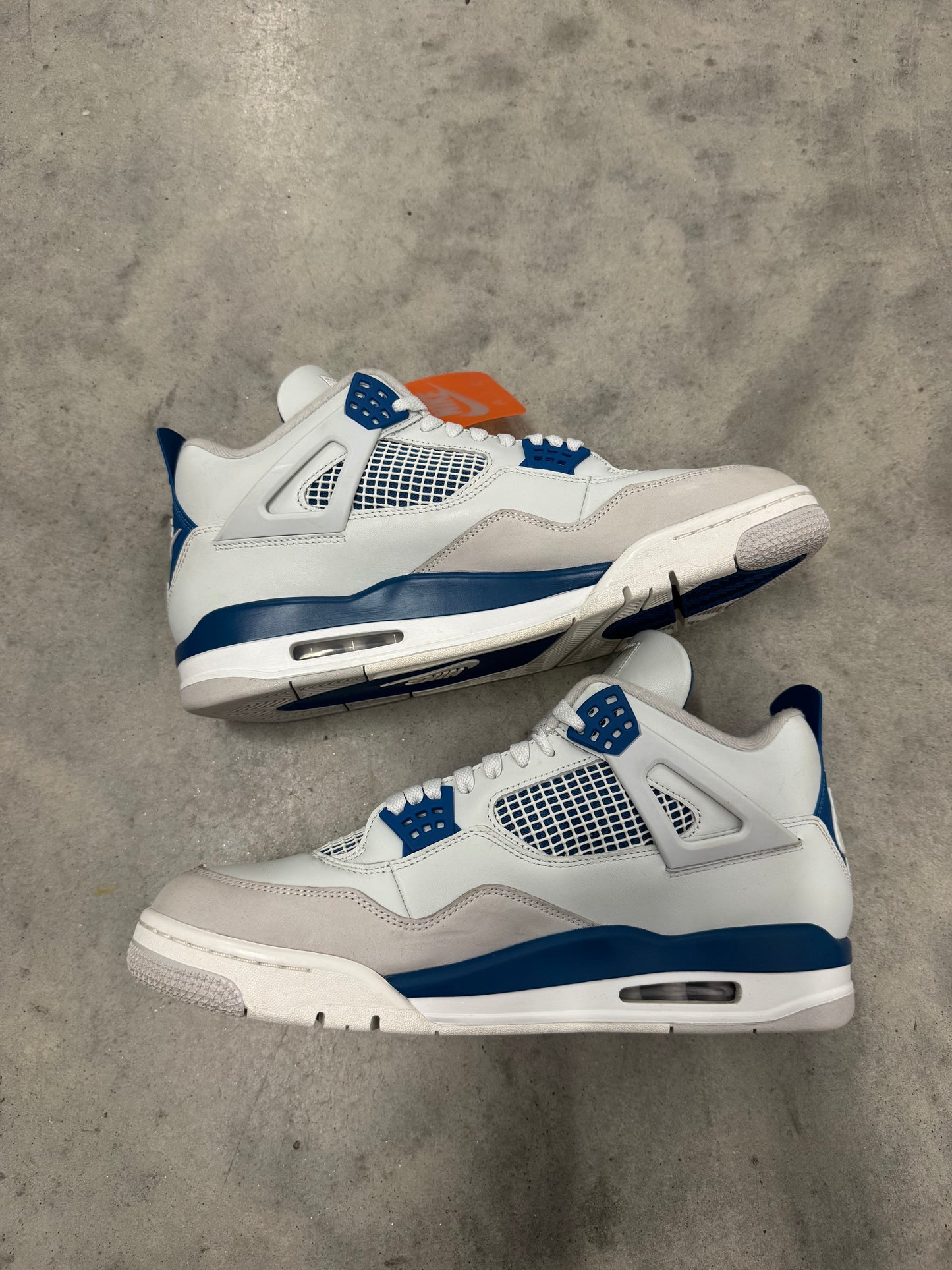 JORDAN 4 “ Military Blue “