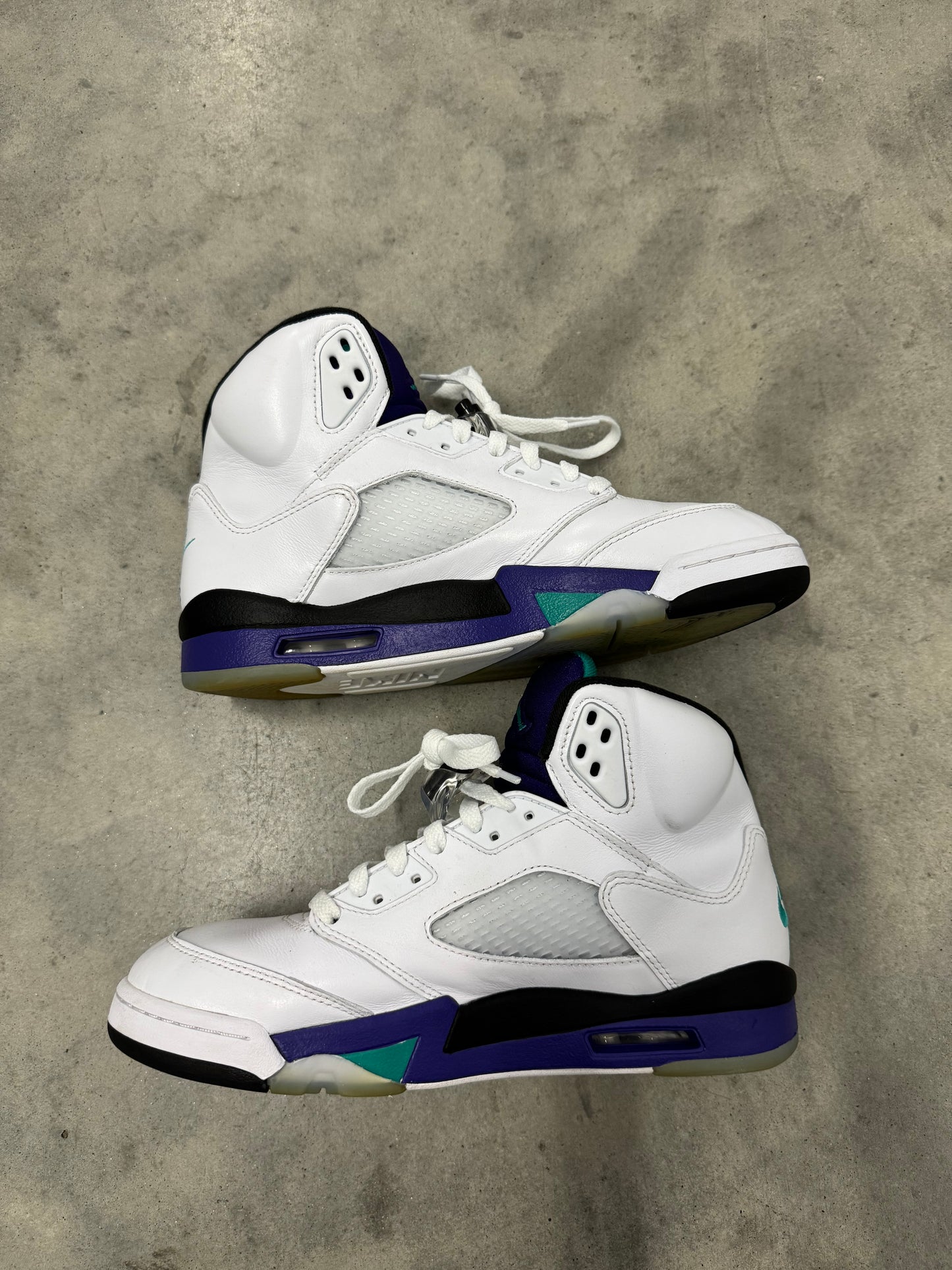 JORDAN 5 “ Grape “