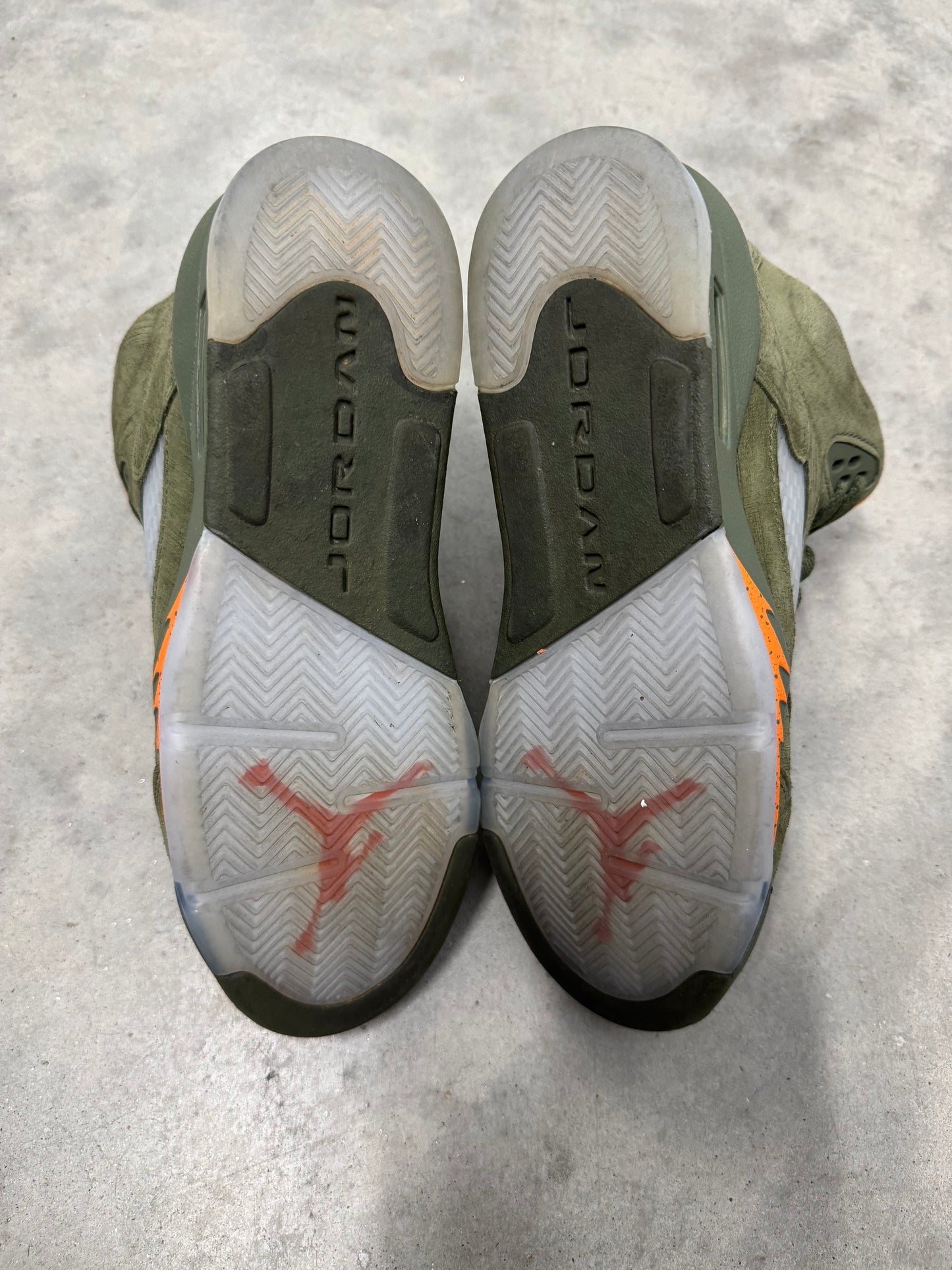 JORDAN 5 “ Olive “