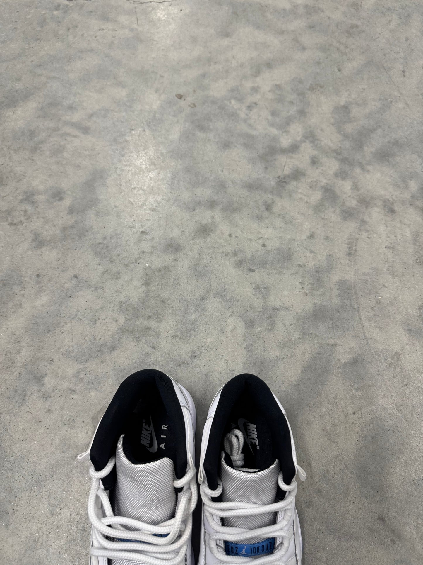JORDAN 11 “ Legend Blue “