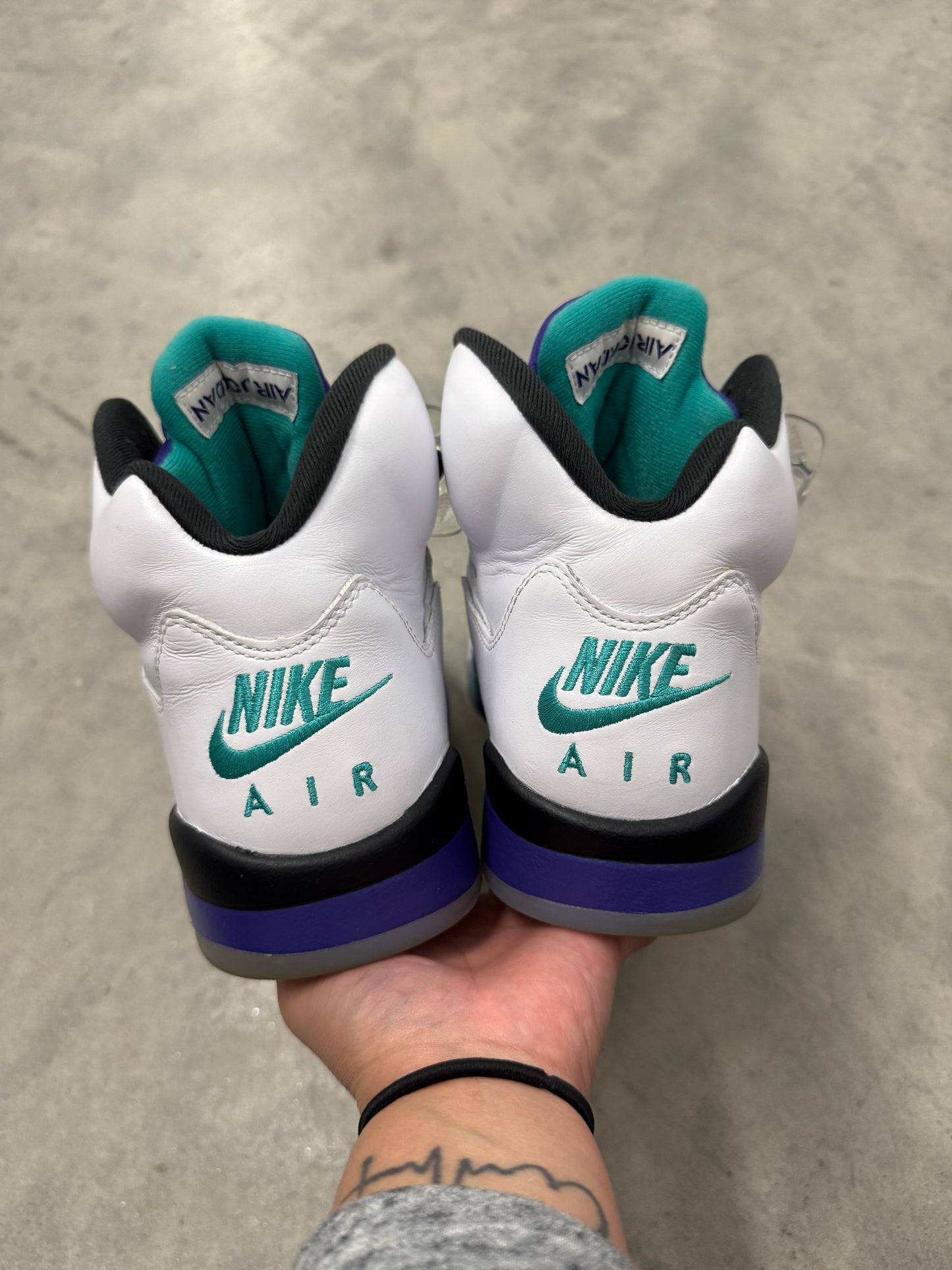 JORDAN 5 “ Grape “