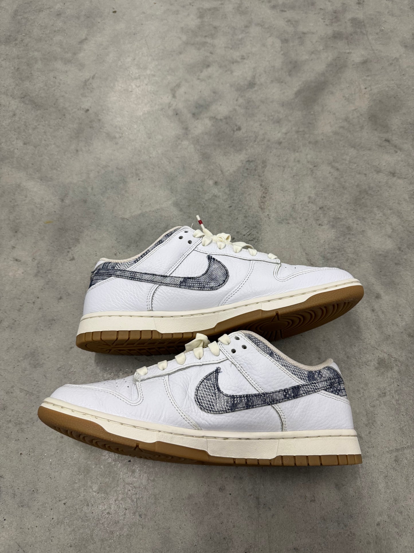 NIKE DUNK LOW “ Washed Denim “
