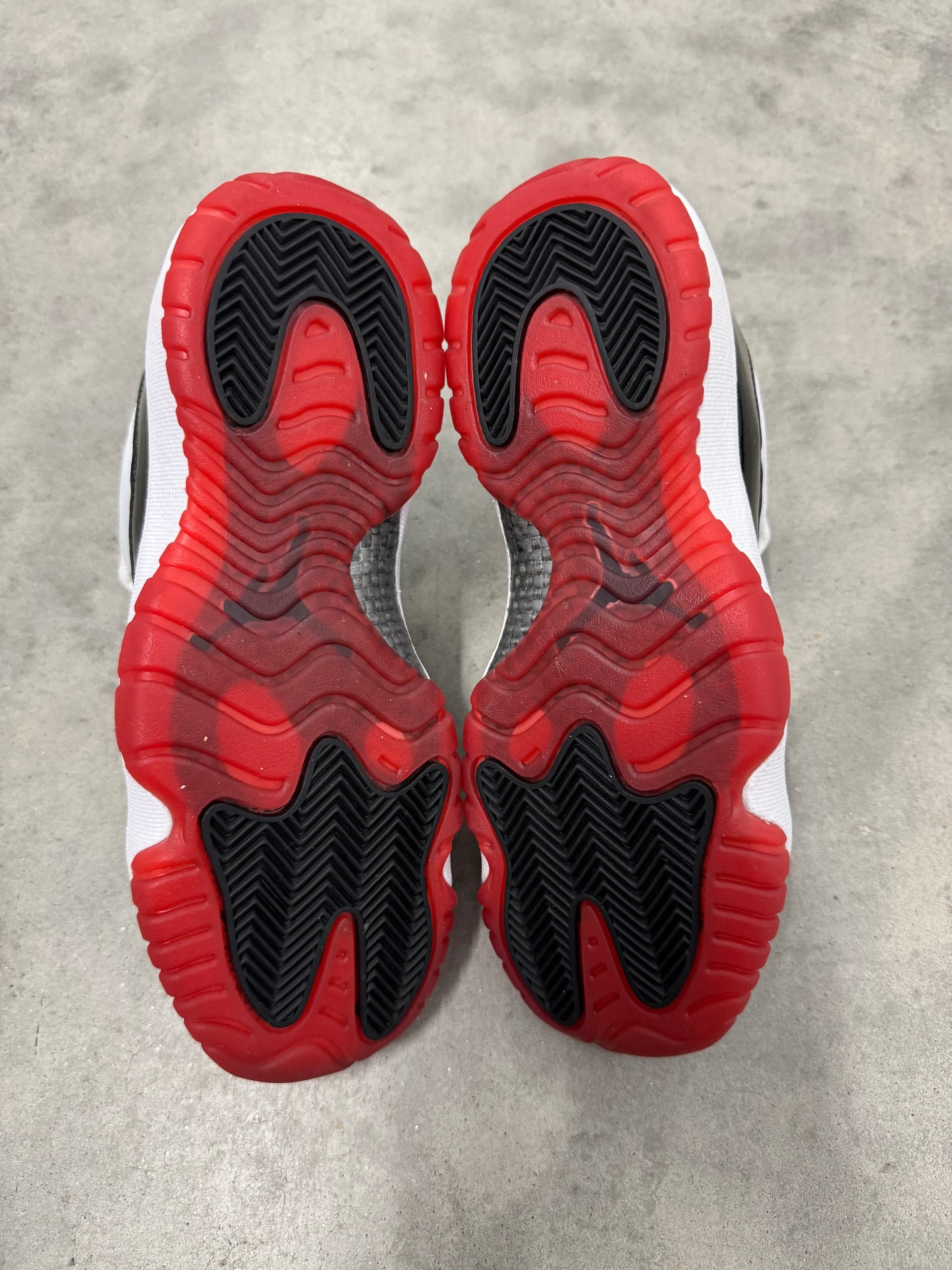 JORDAN 11 LOW “ Concord Bred “