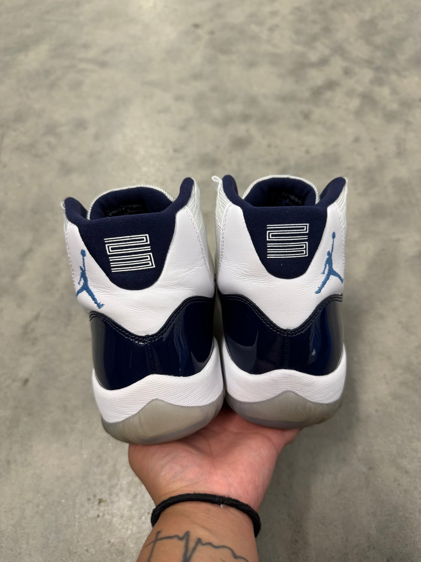 JORDAN 11 “ Win Like 82 “